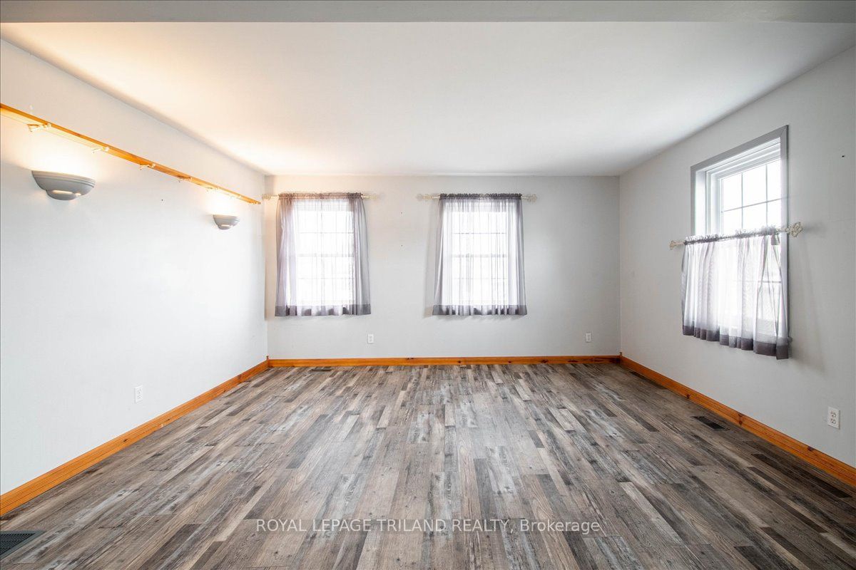 258 Main Street Property Photo 10