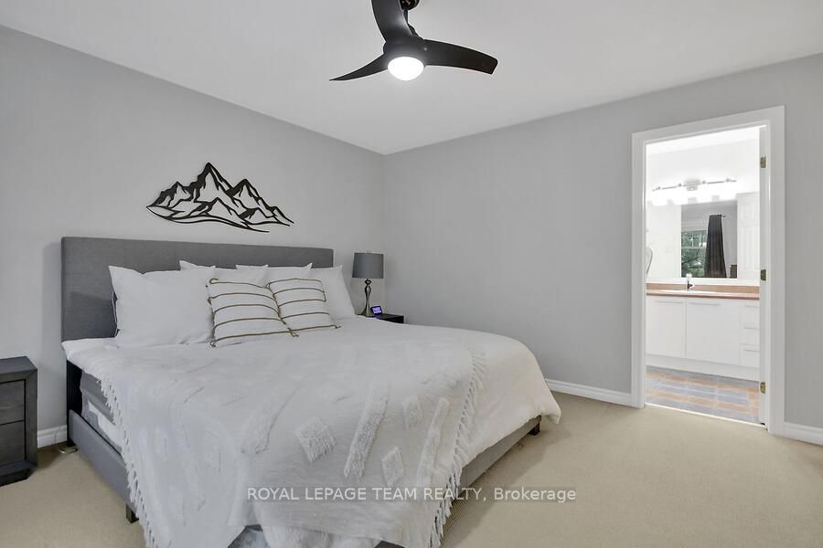 70 Oldfield Street Property Photo 31