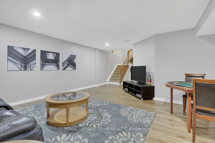 70 Oldfield Street Property Photo 36
