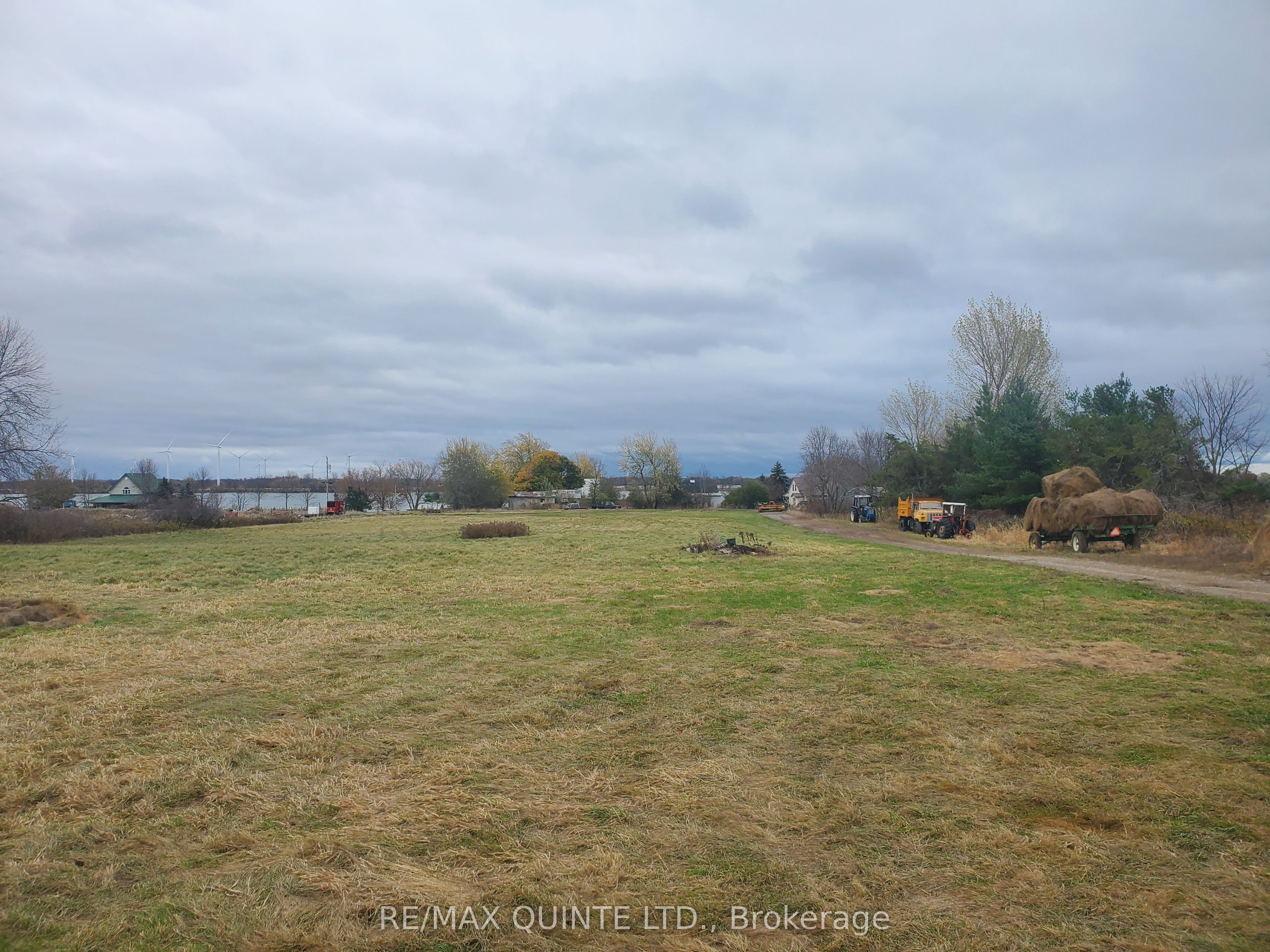 40 Fisherman's Cove Lane Property Photo 7