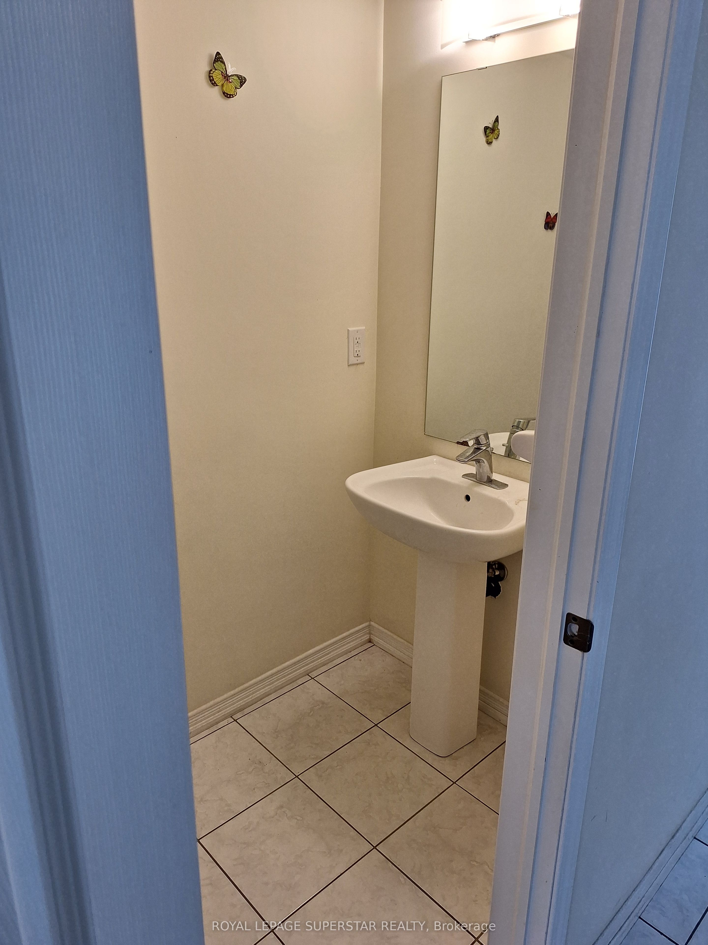 8 Longboat Run N/a W Property Photo 21