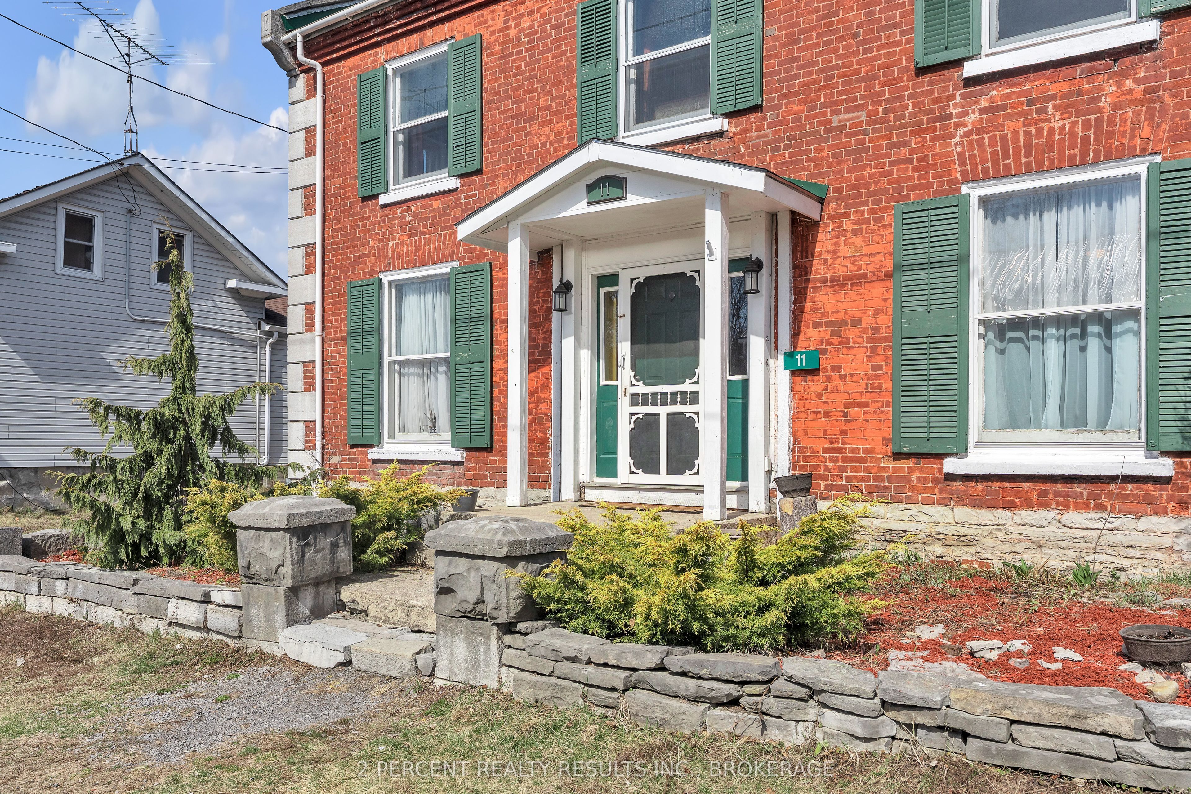 11 Water Street Property Photo 4