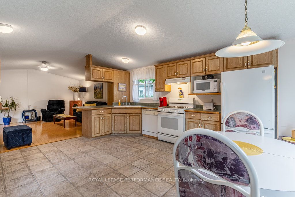 1080 Teena Colleen Private Property Photo 18