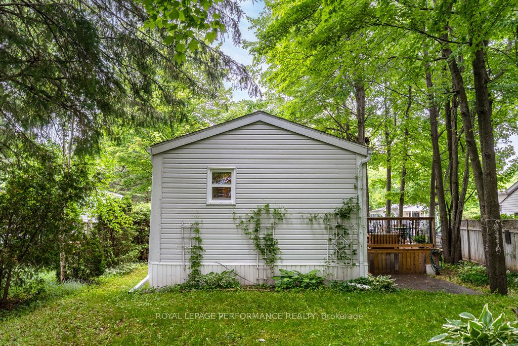 1080 Teena Colleen Private Property Photo 43