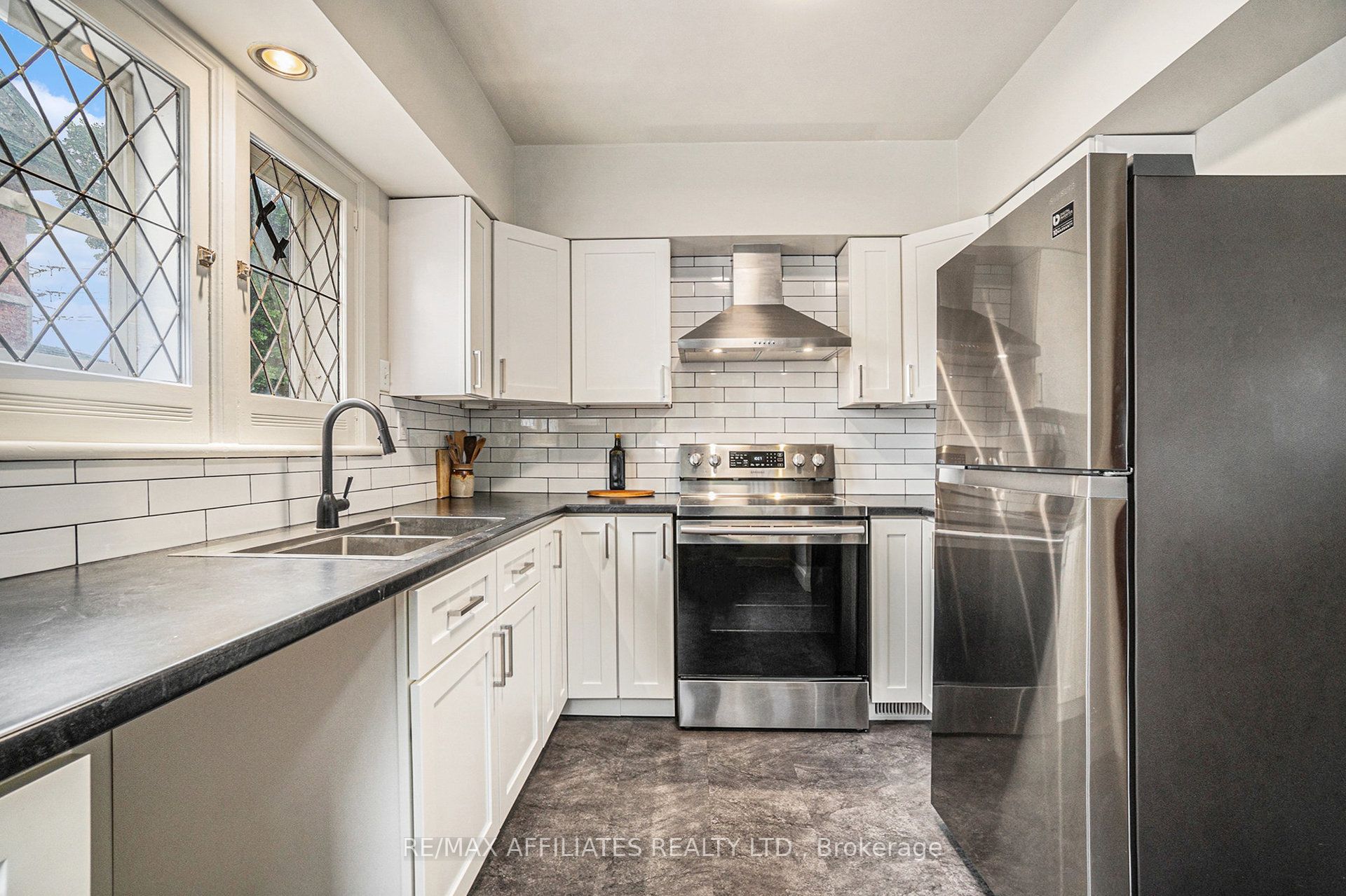 65 Mcgill Street Property Photo 11