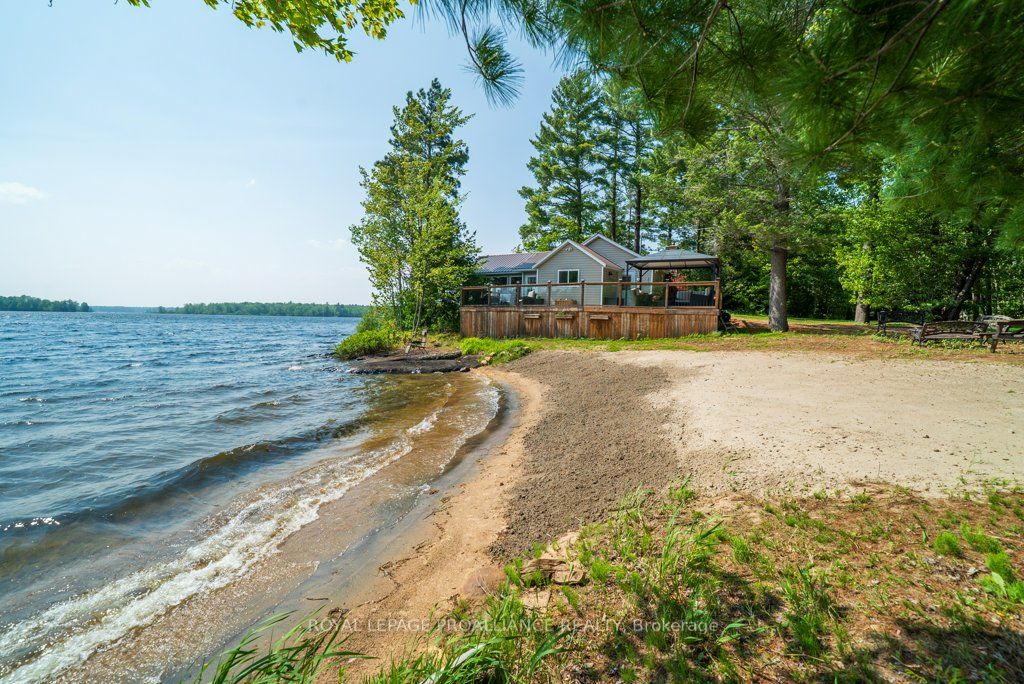 601 B Hughes Landing Rd Property Photo 1