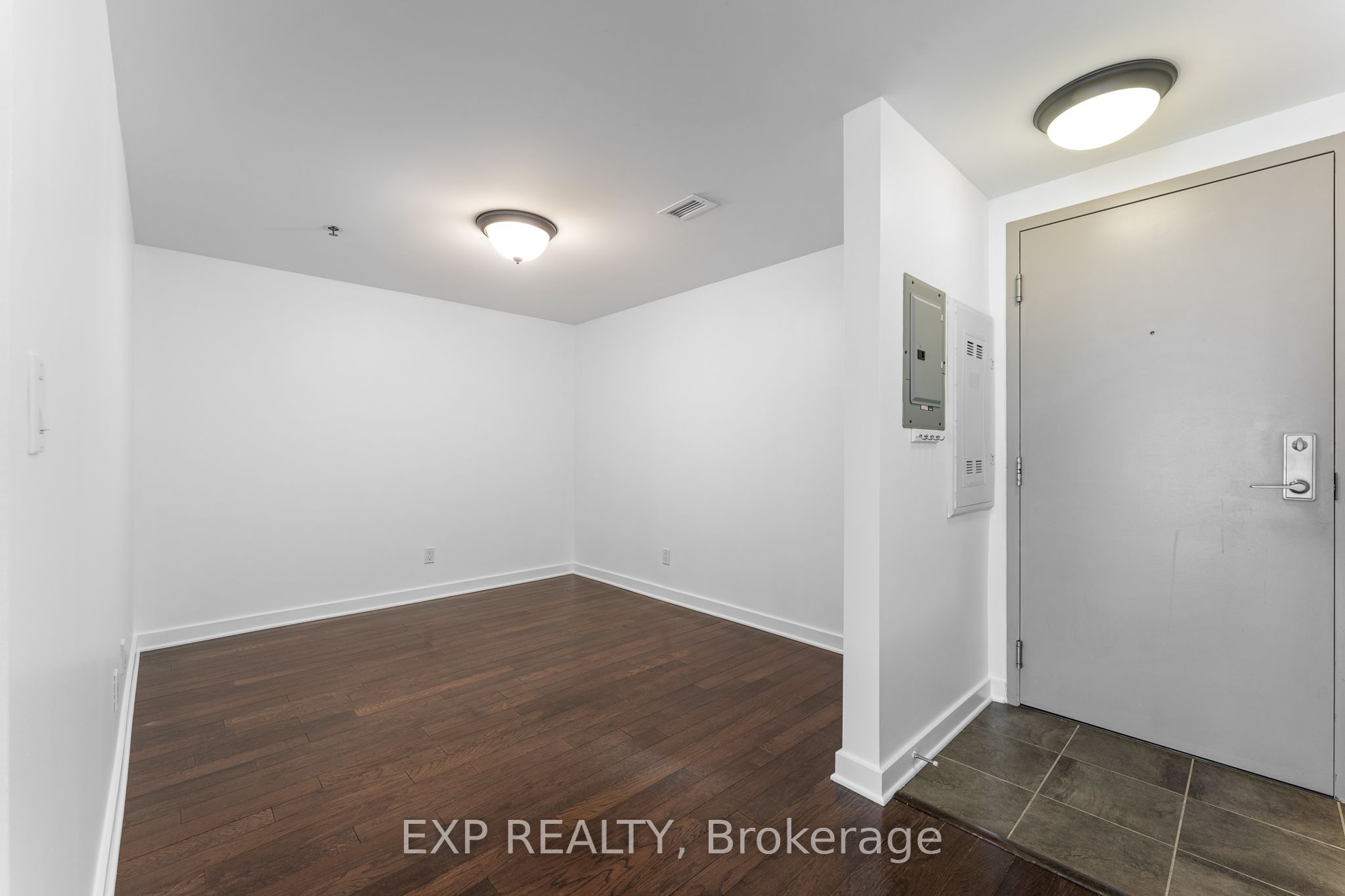 #403 - 456 King Edward Avenue Property Photo 6