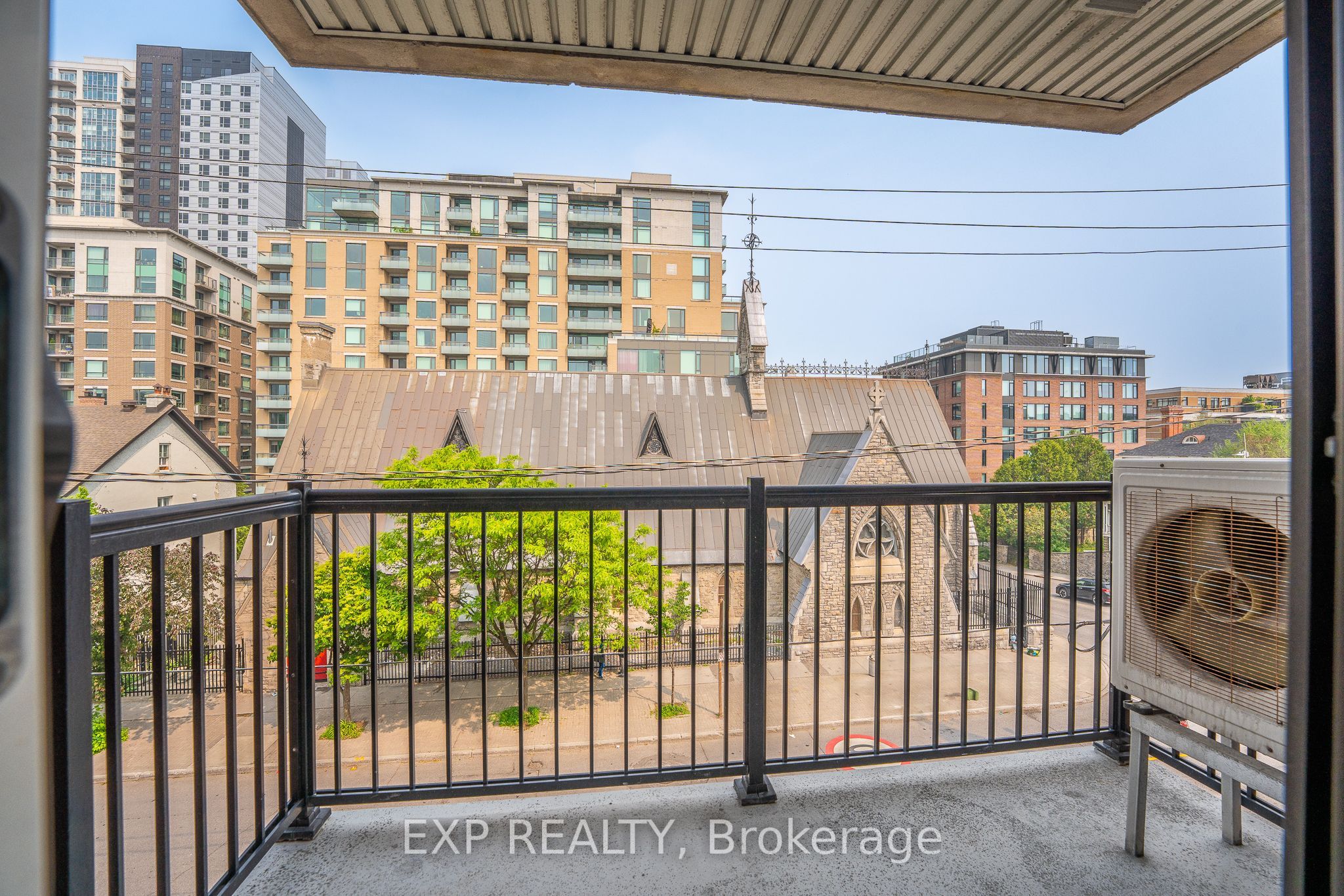 #403 - 456 King Edward Avenue Property Photo 18