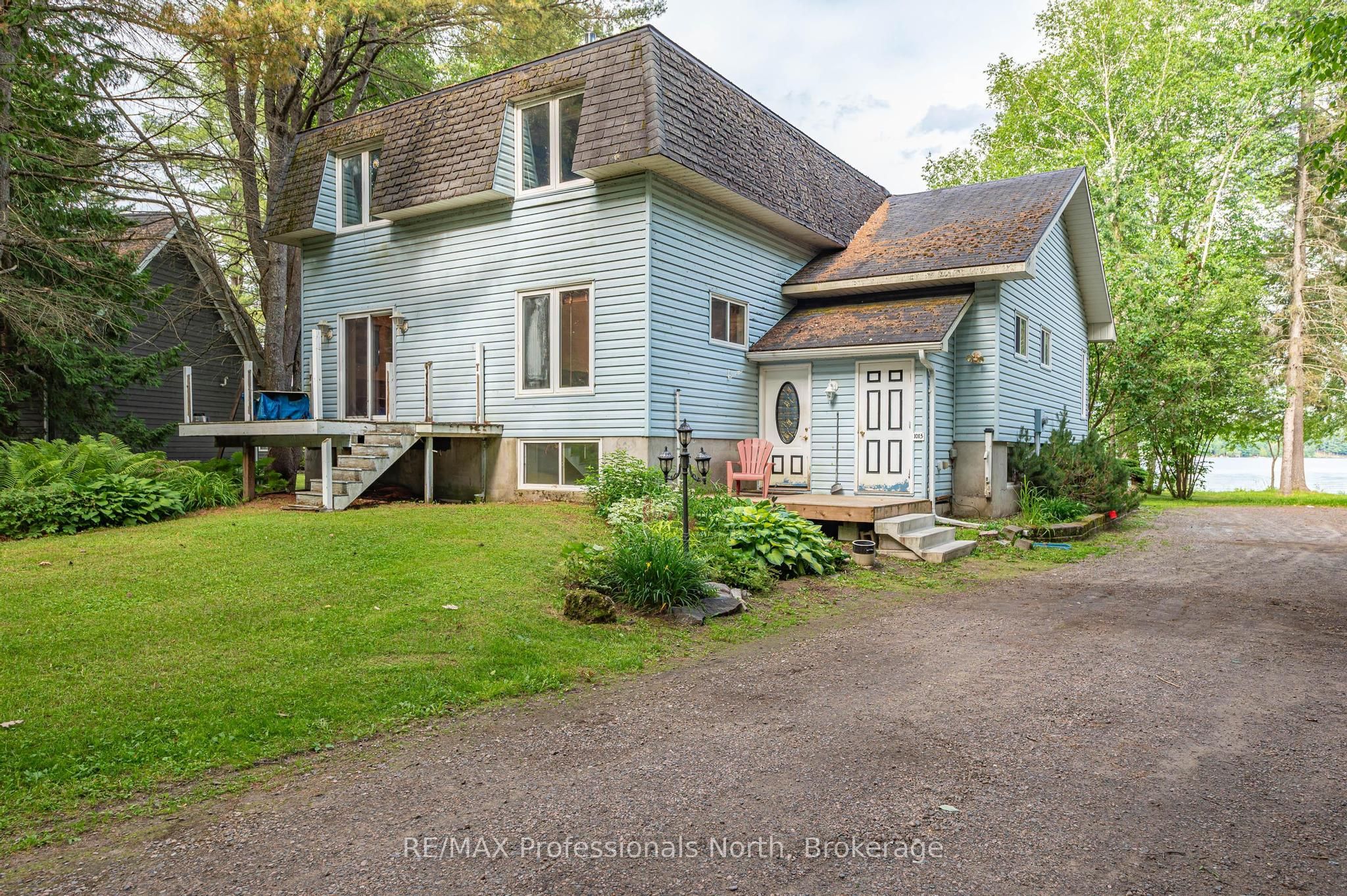 1015 Blackberry Lane Property Photo 1