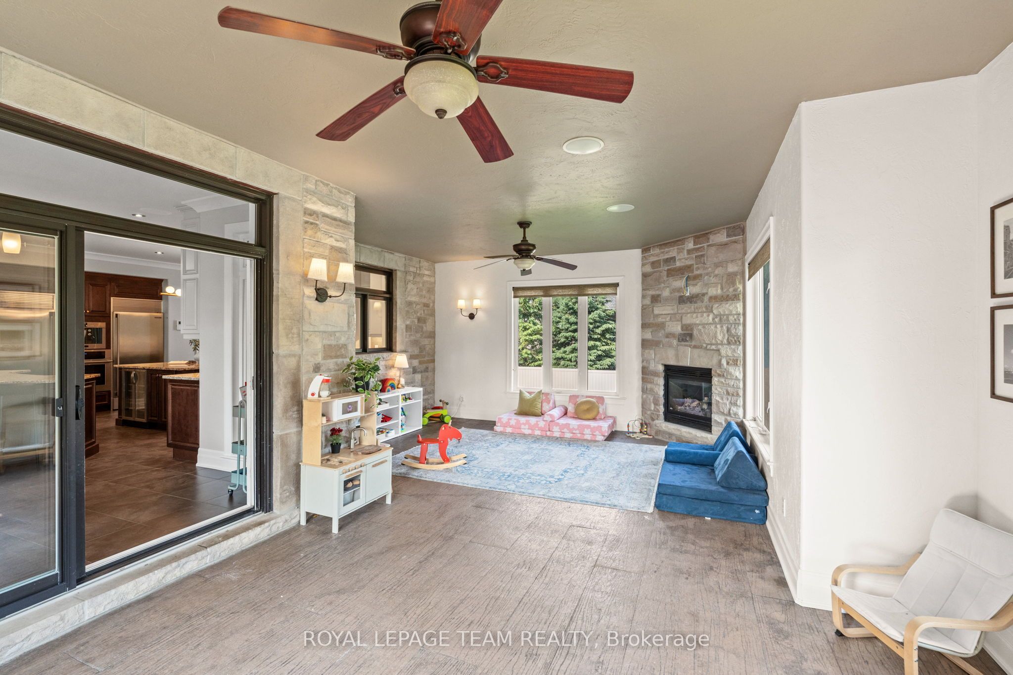 6132 Pebblewoods Drive Property Photo 19