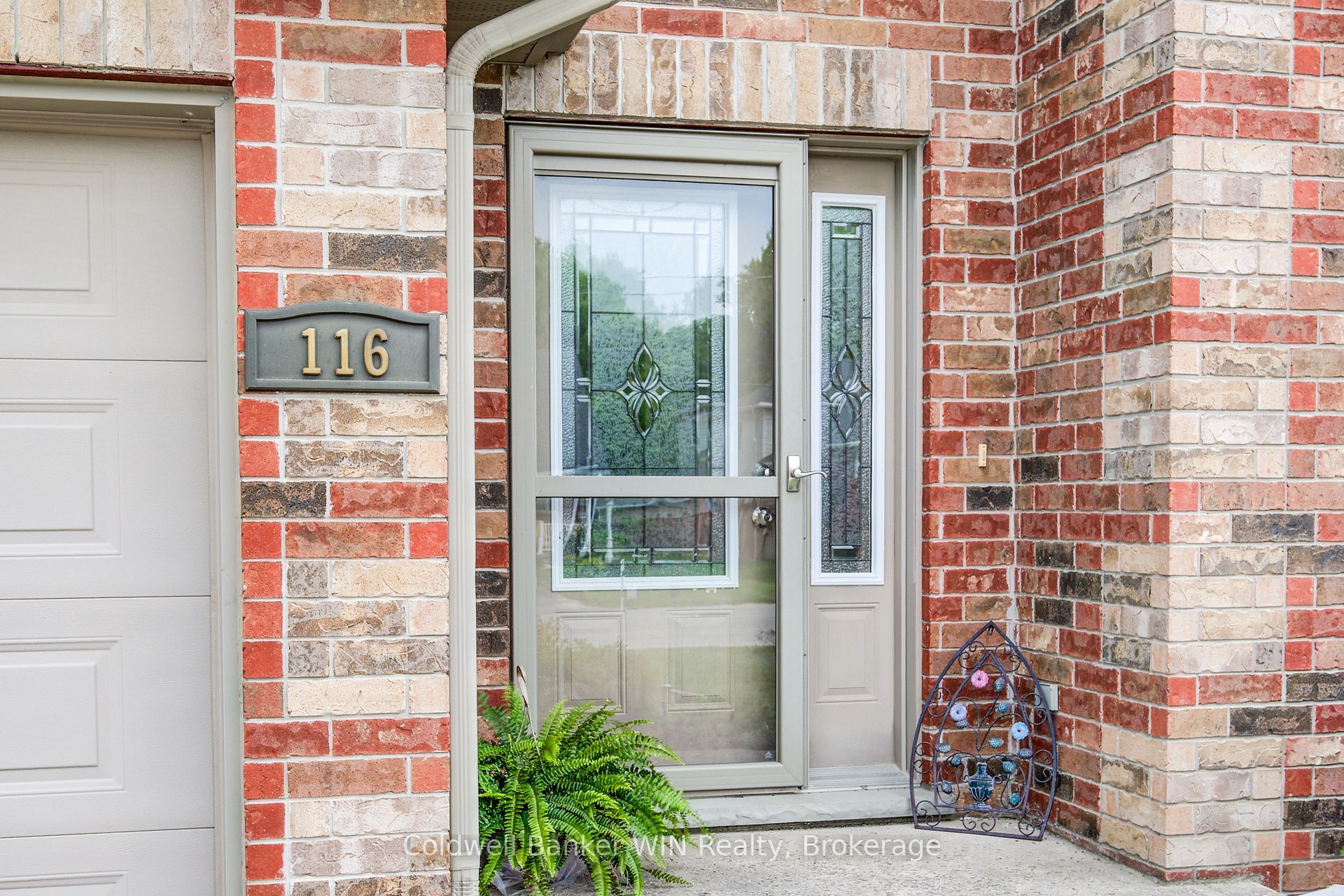 116 Church Street N Property Photo 6