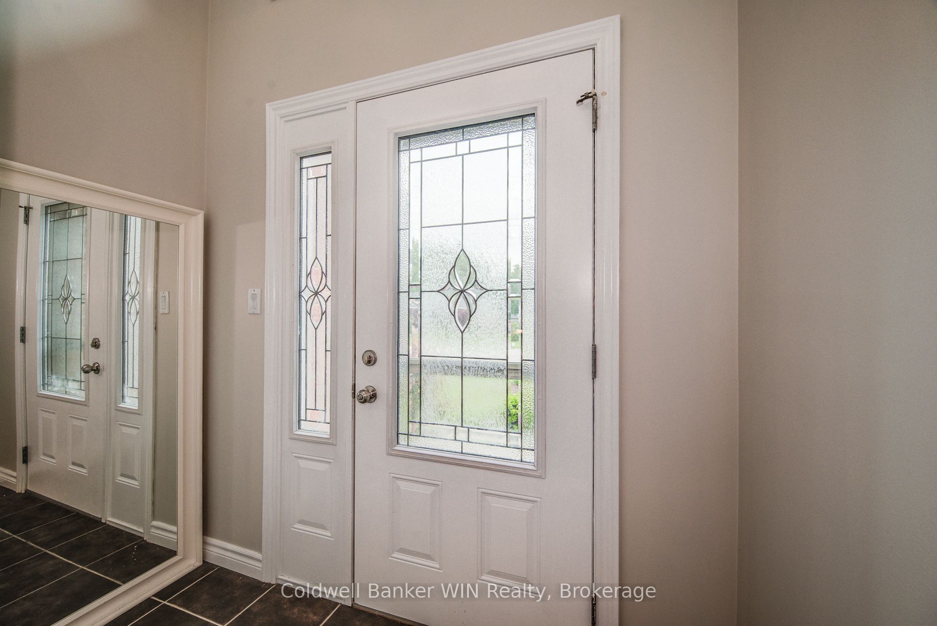116 Church Street N Property Photo 8