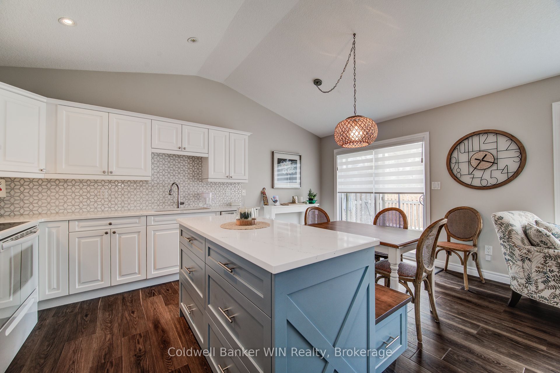 116 Church Street N Property Photo 11