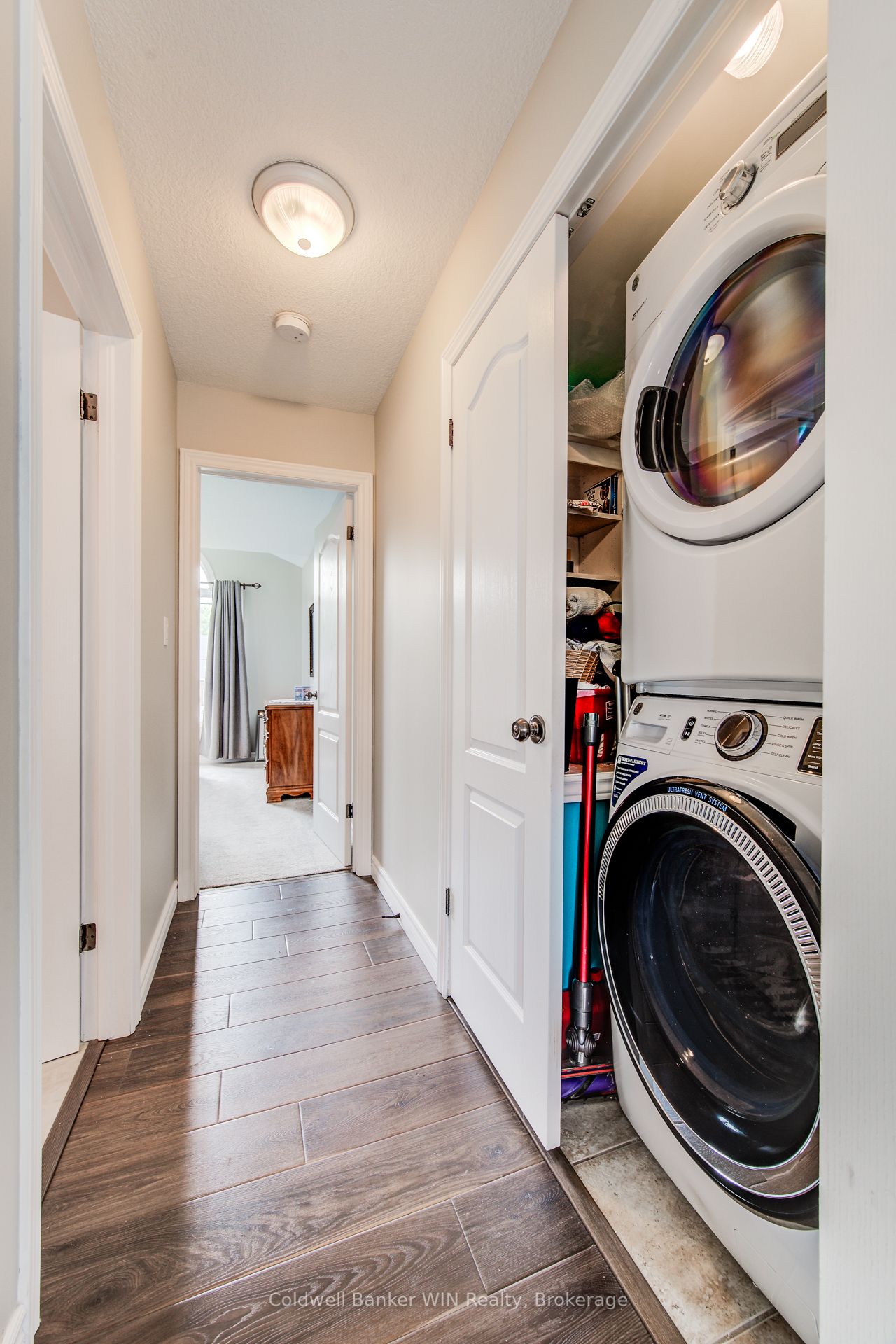116 Church Street N Property Photo 24