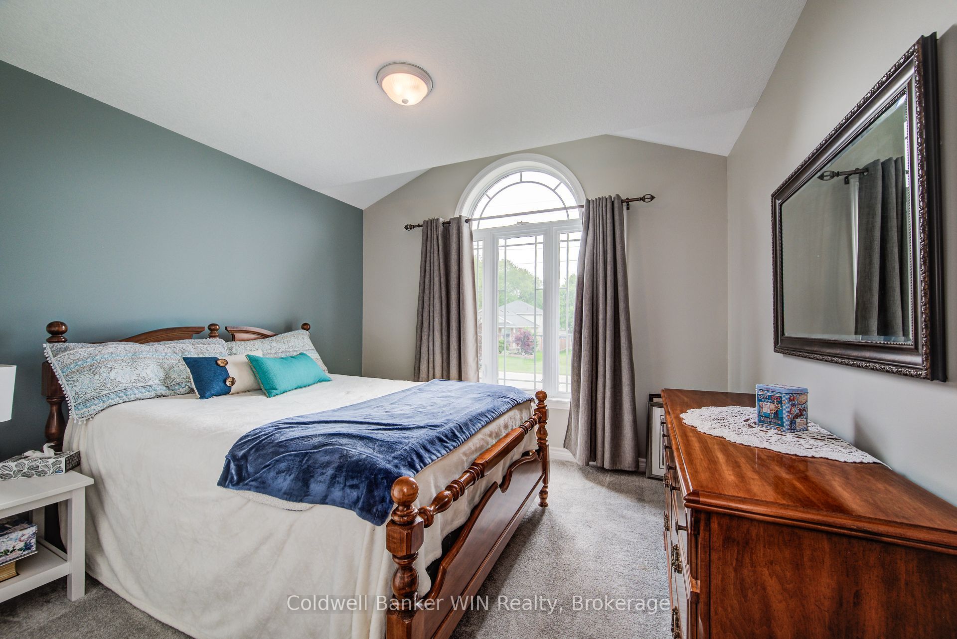 116 Church Street N Property Photo 26