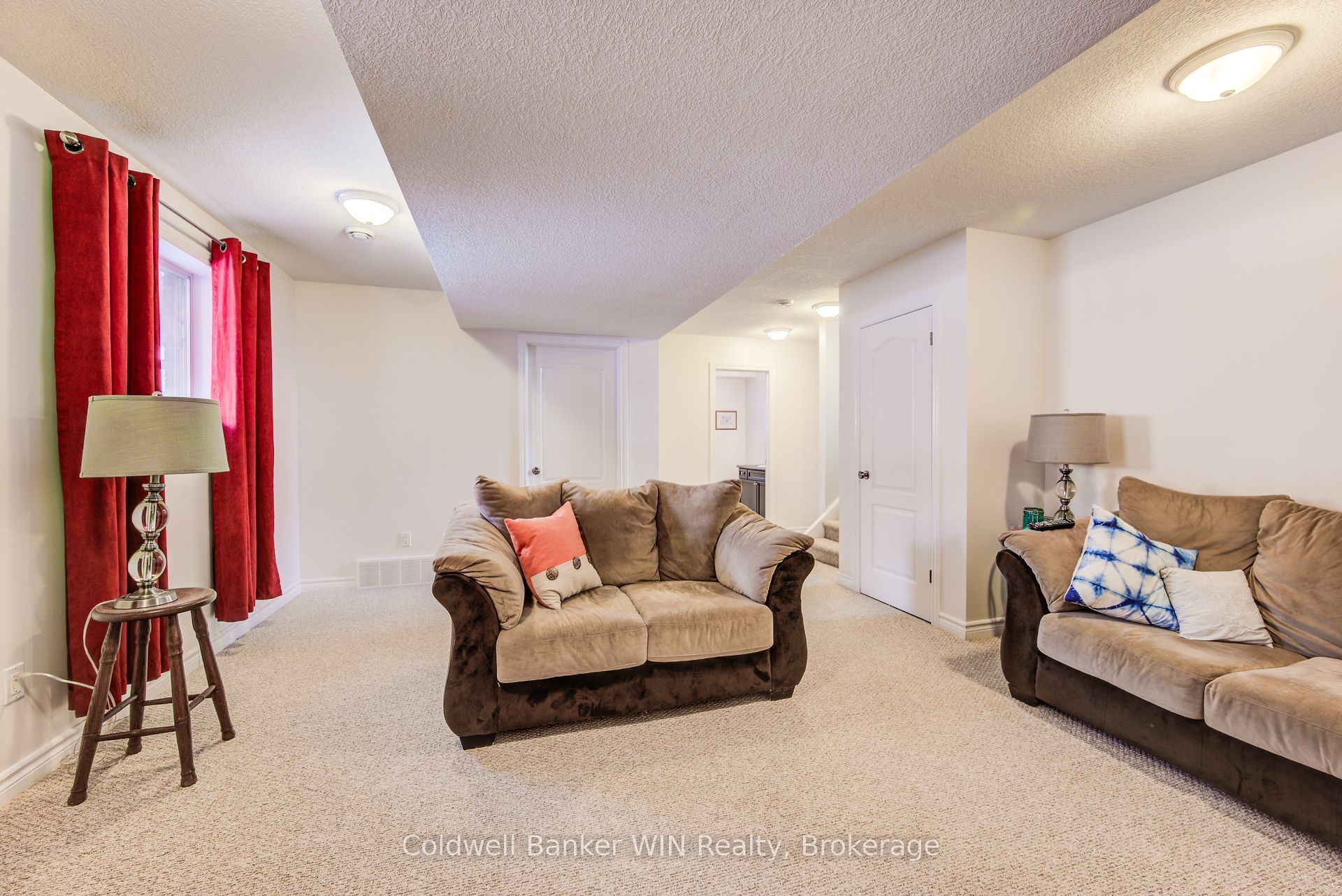 116 Church Street N Property Photo 33