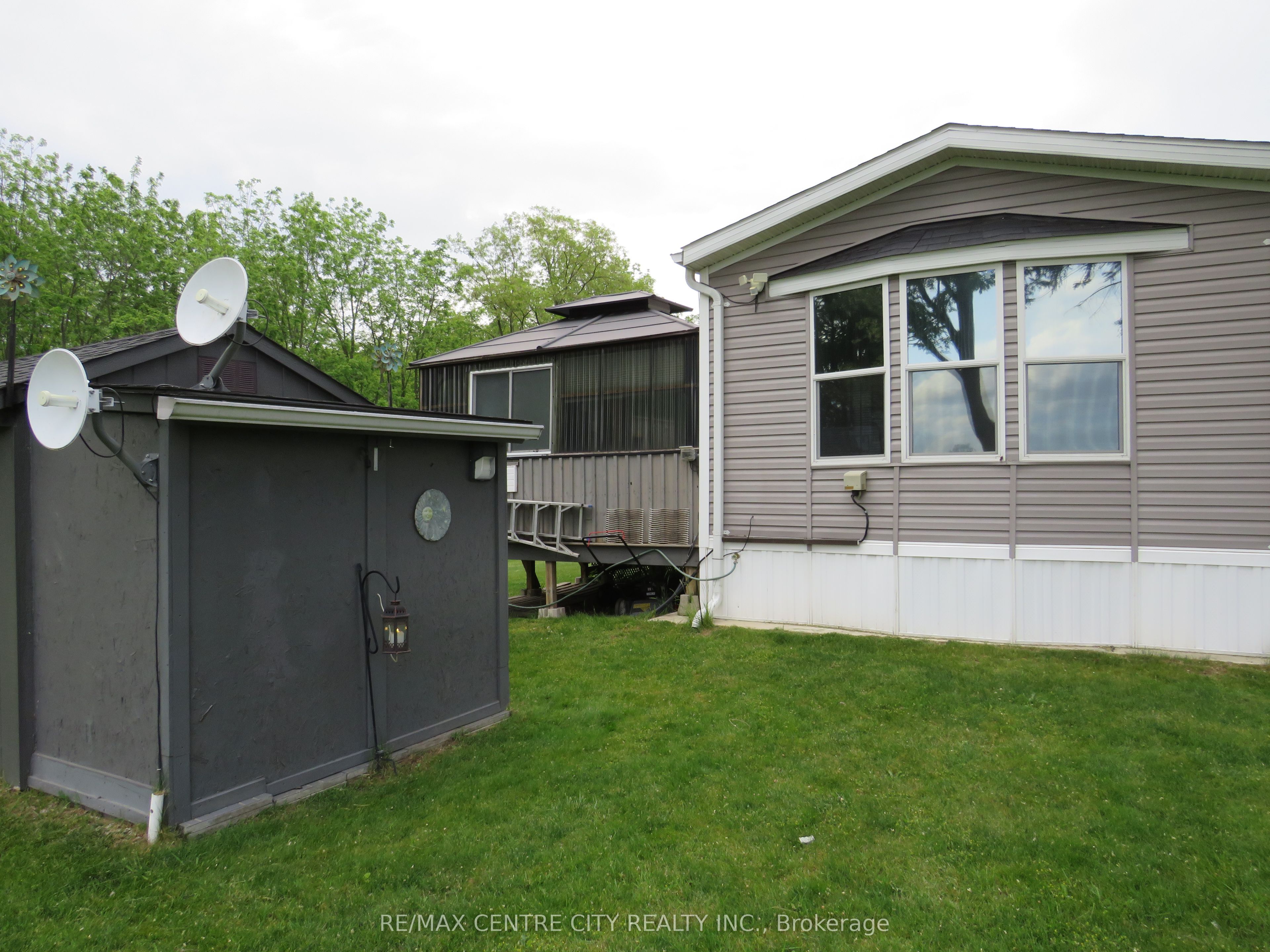 15895 Longwoods Road 106 Property Photo 1