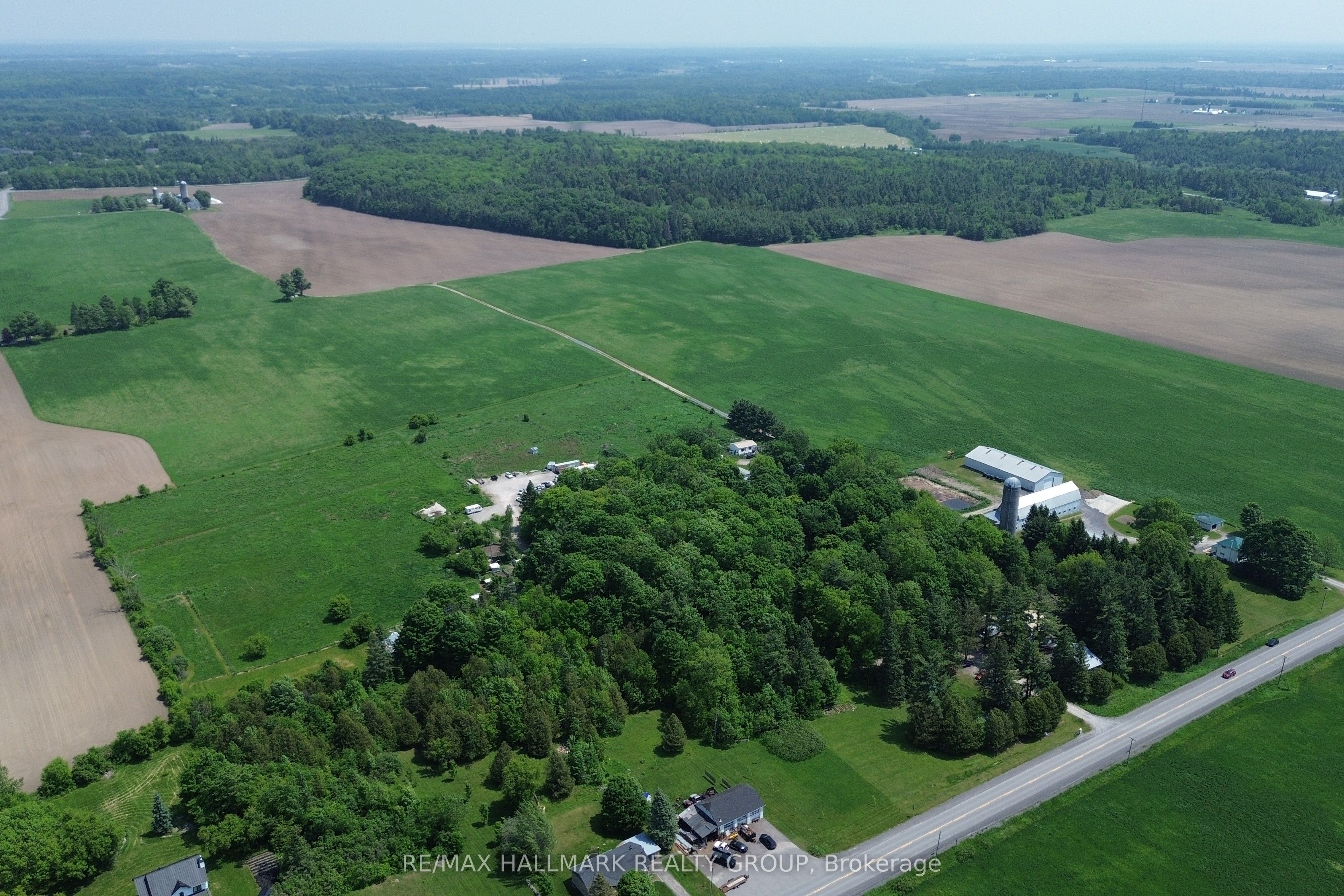1675 Dunning Road Property Photo 5