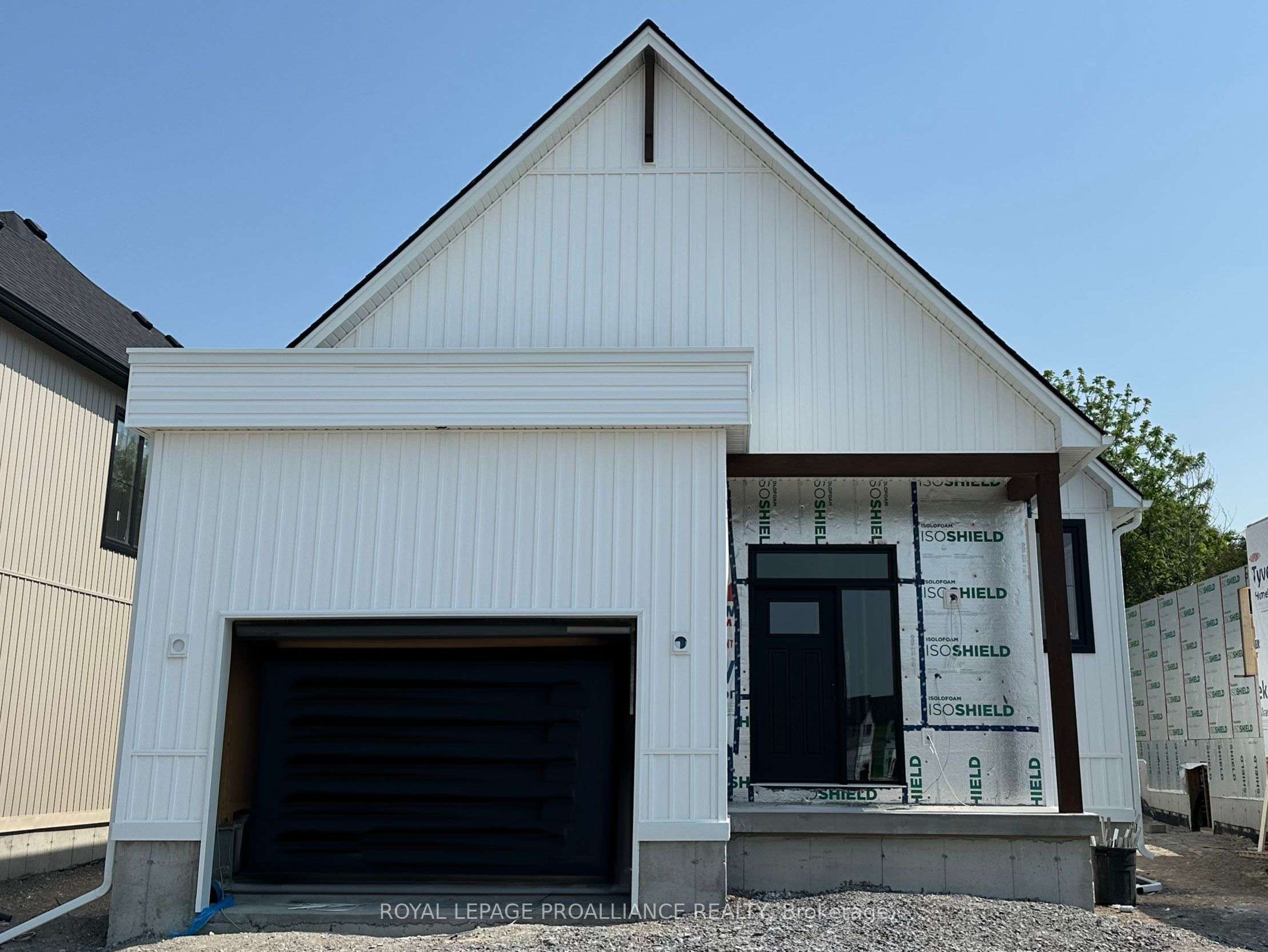 38 Hollingsworth Street Property Photo 1