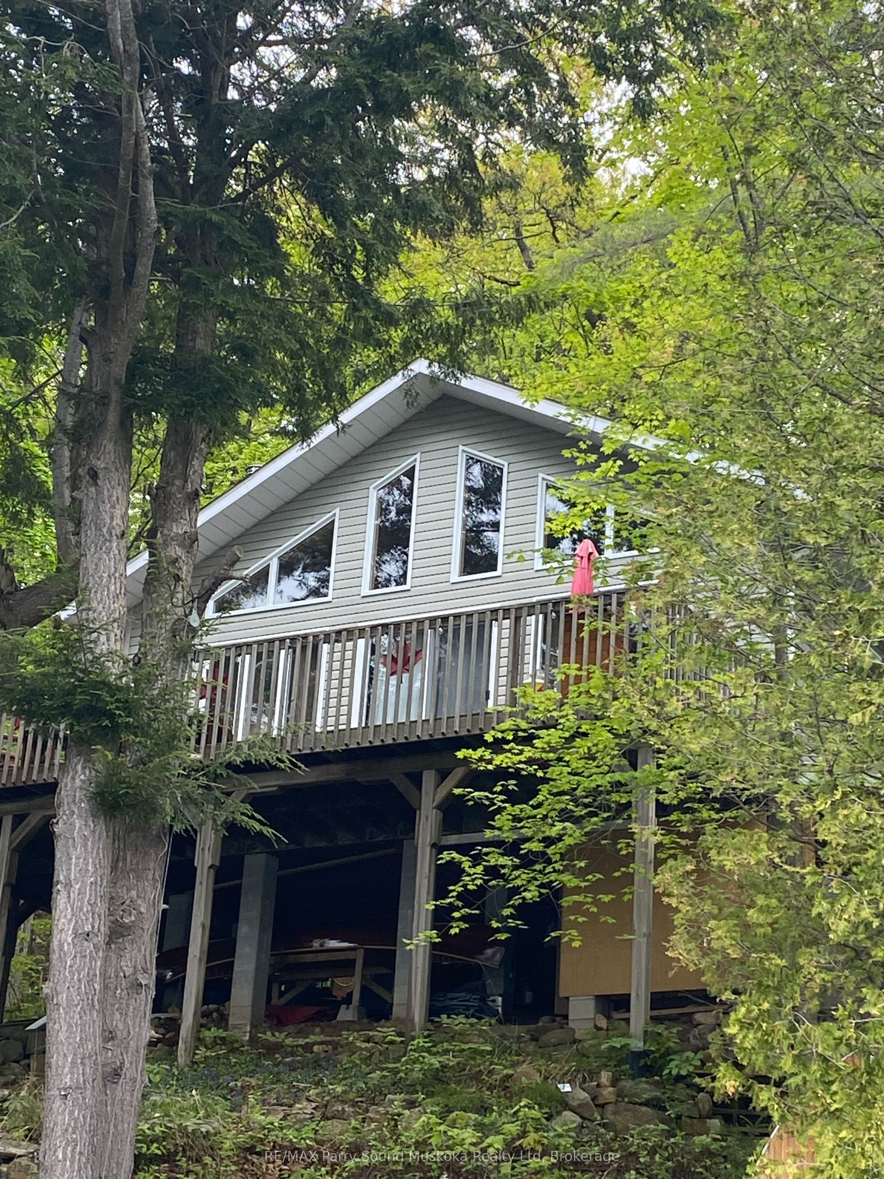 429 W/a Horseshoe Lake Property Photo 1