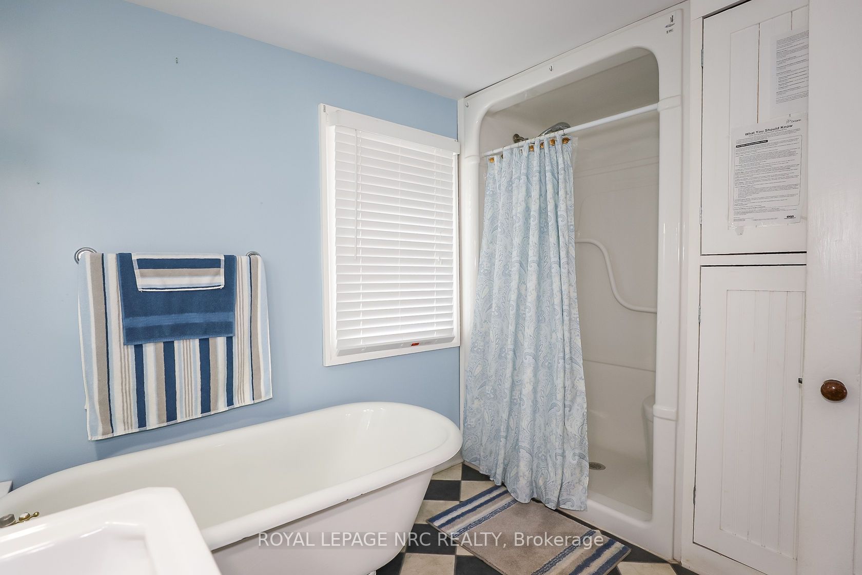 264 Ridge Road N Property Photo 25