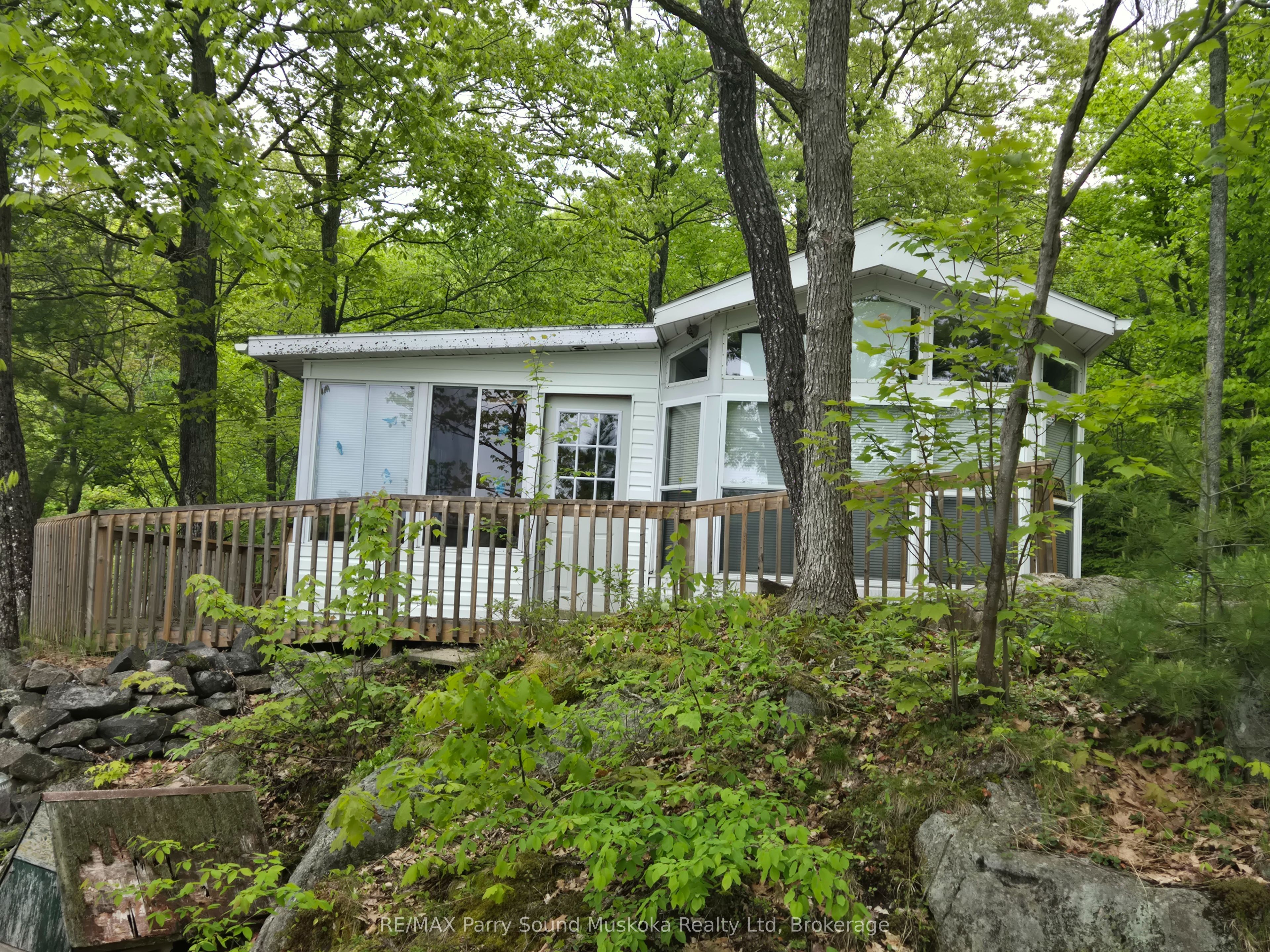 7 Stata Ln Property Photo 1