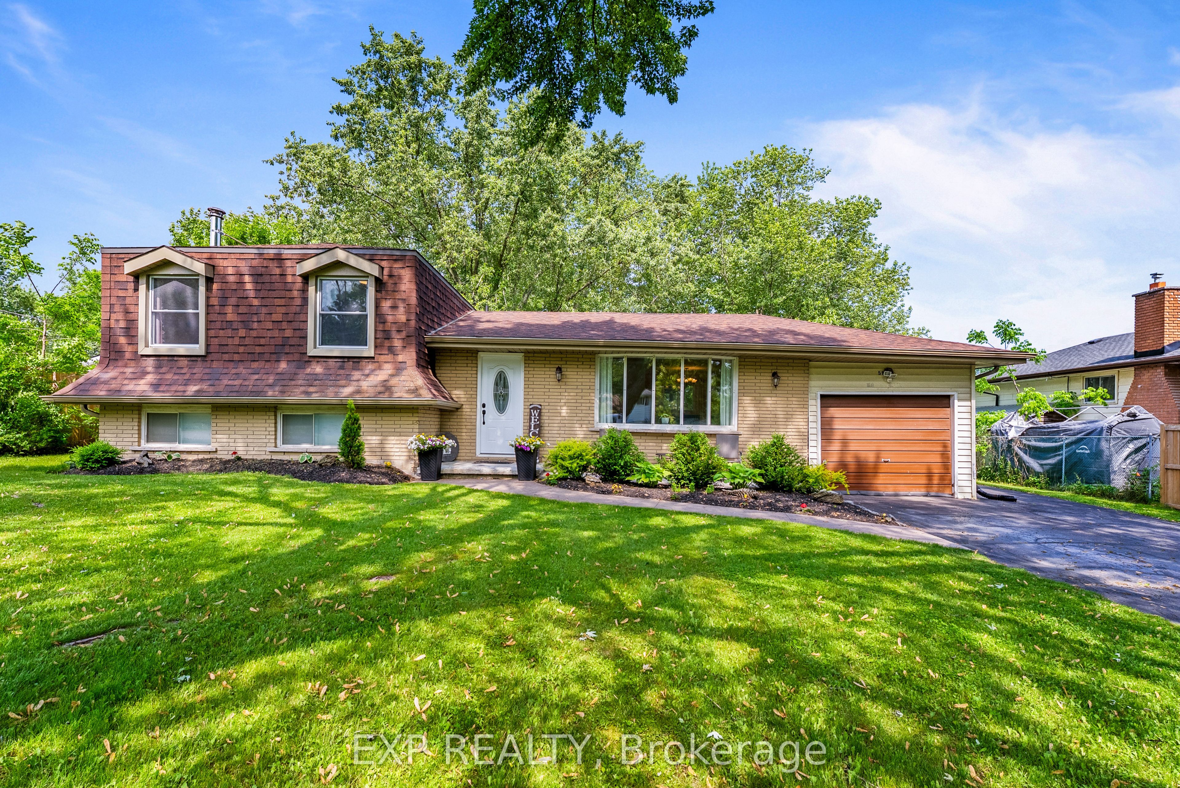512 Whites Road Property Photo 1
