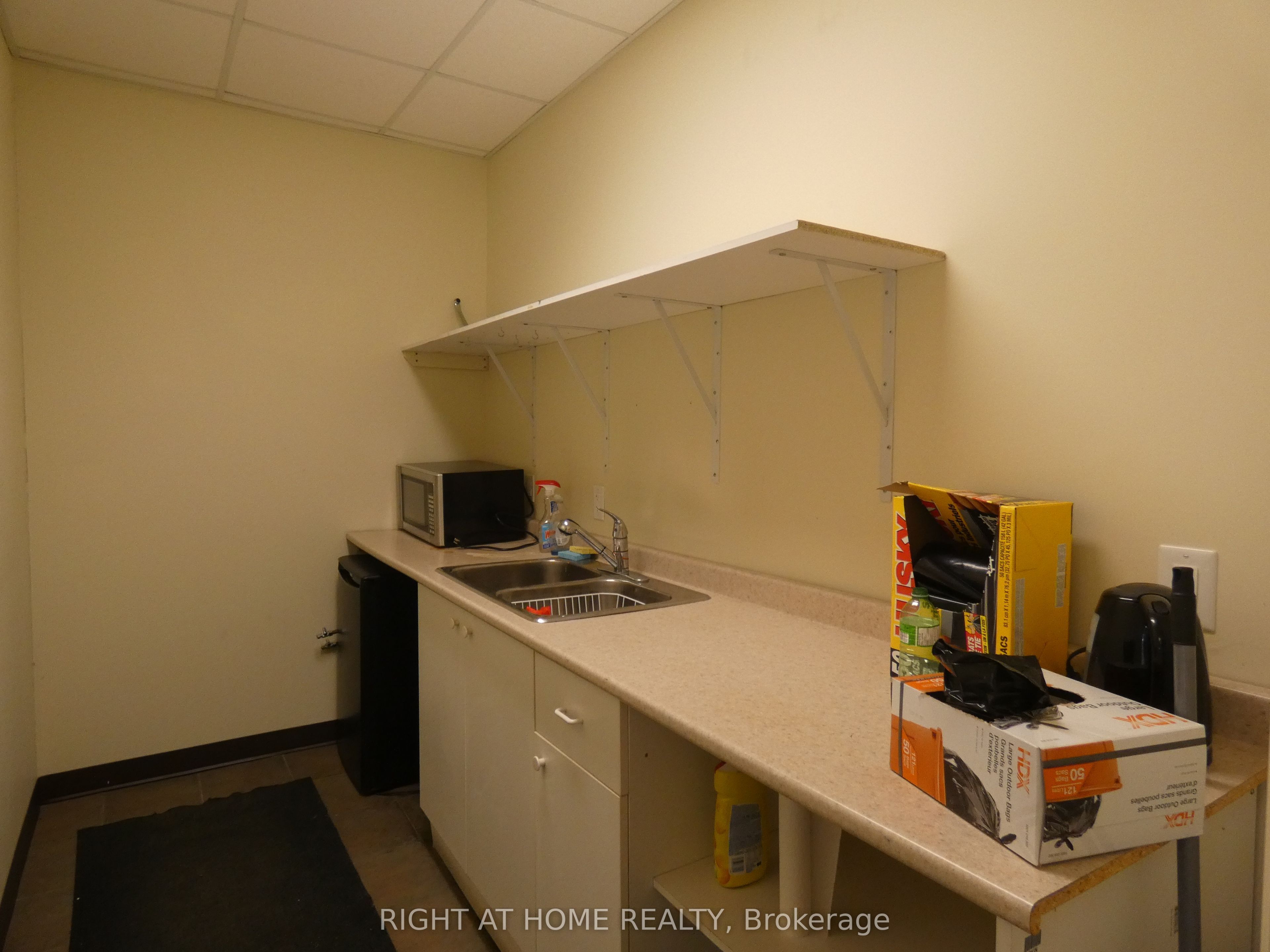 1319 Hammond Street Property Photo 8