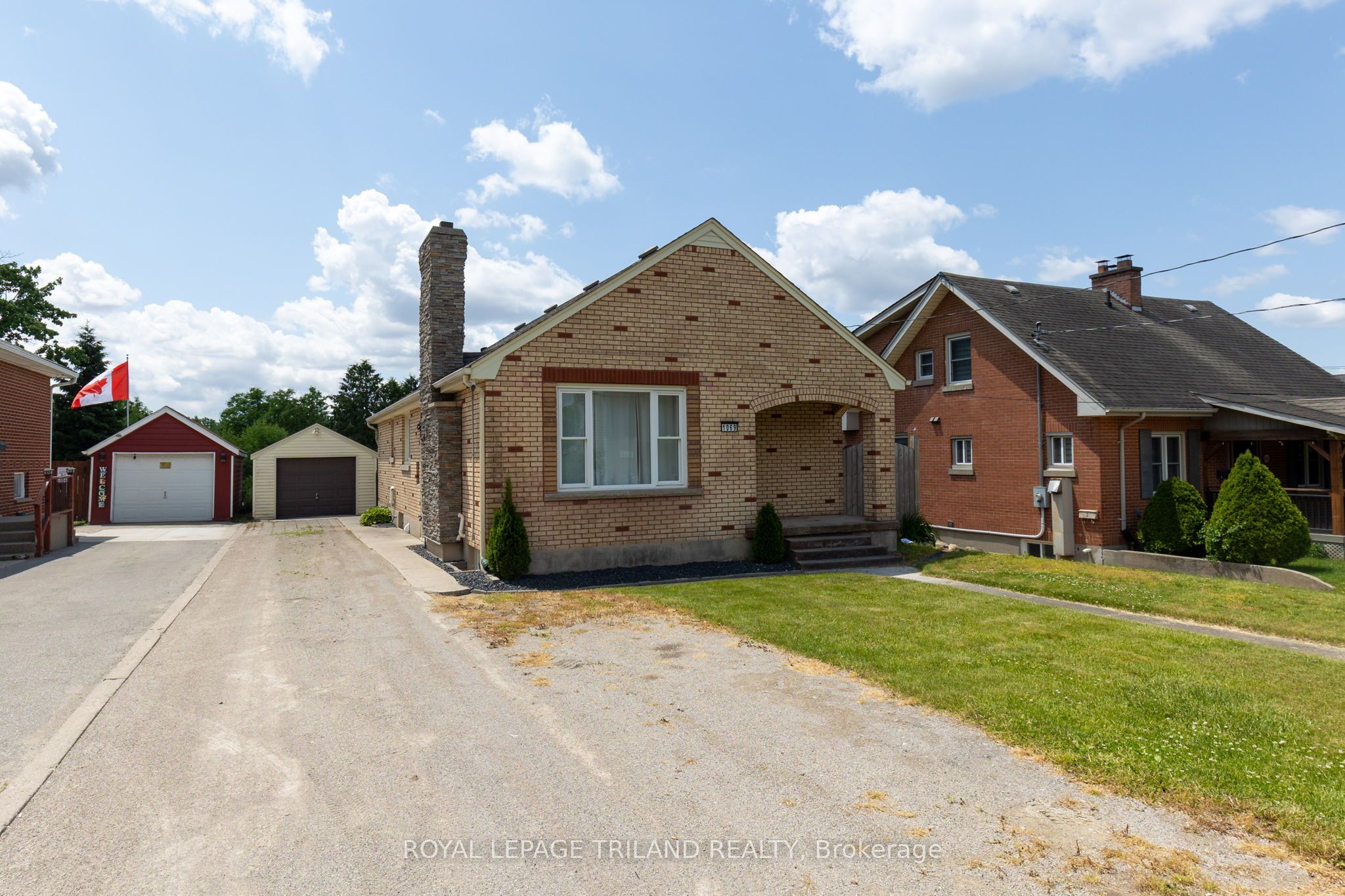1069 Hamilton Road Property Photo 1