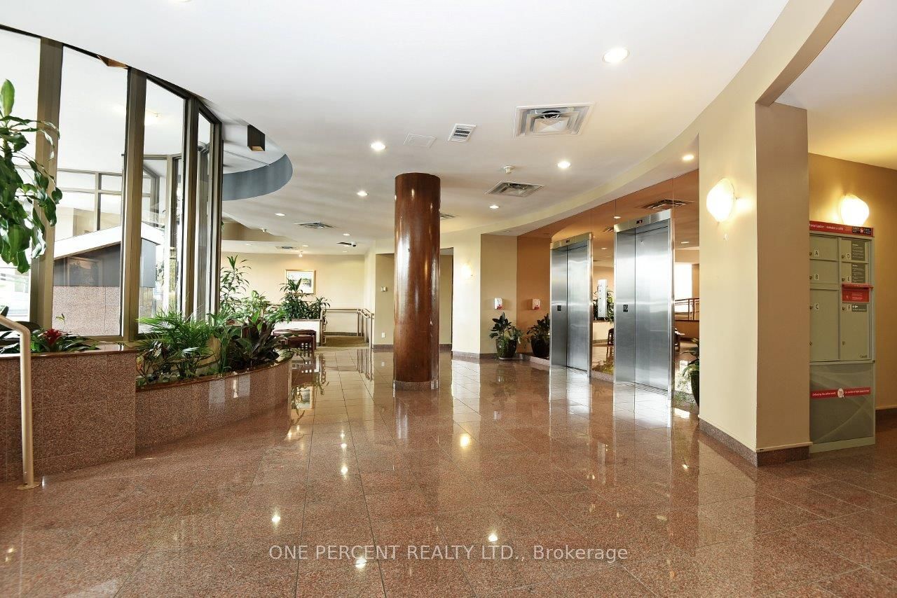 215 Parkdale Avenue 610 Property Photo 7