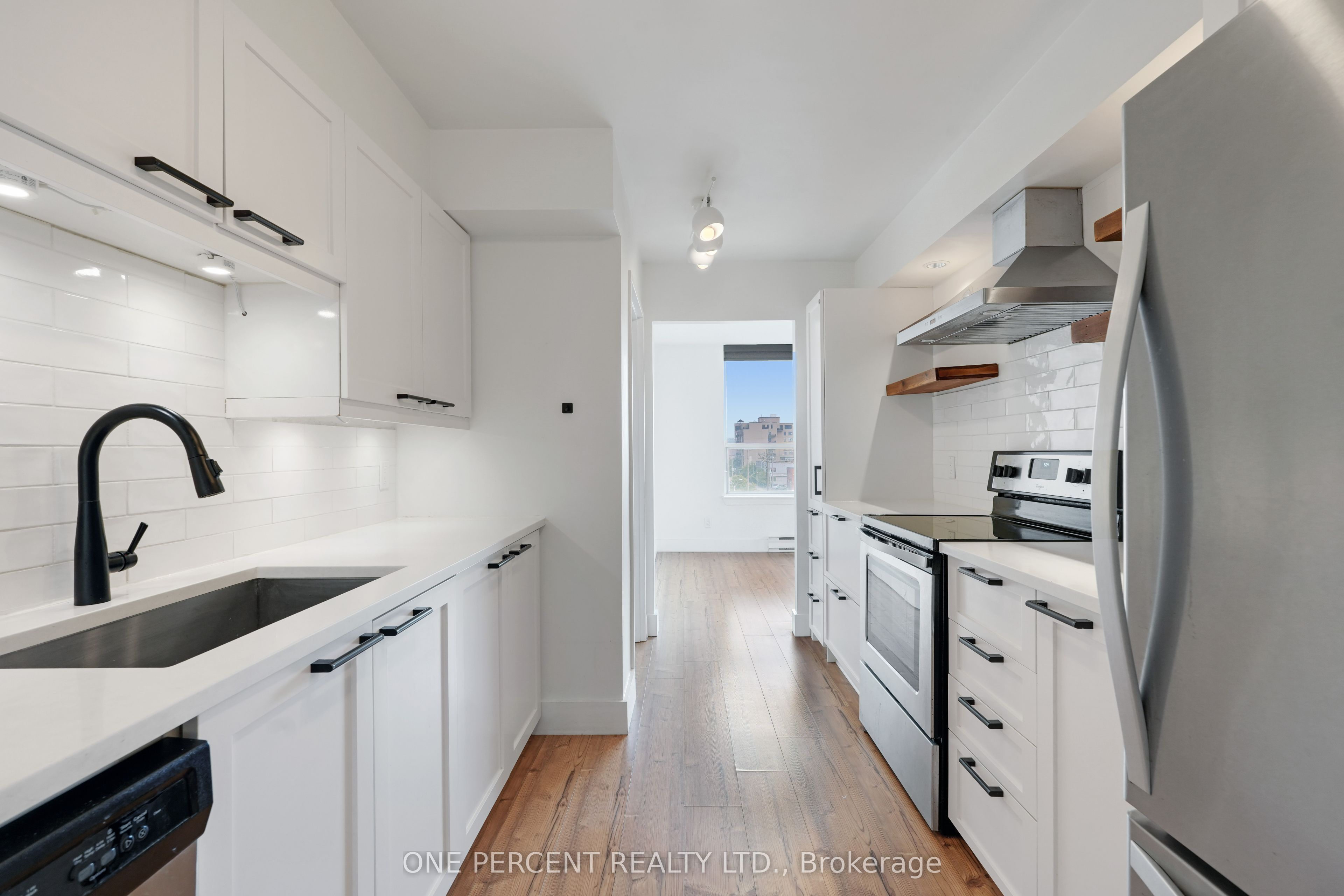 215 Parkdale Avenue 610 Property Photo 12