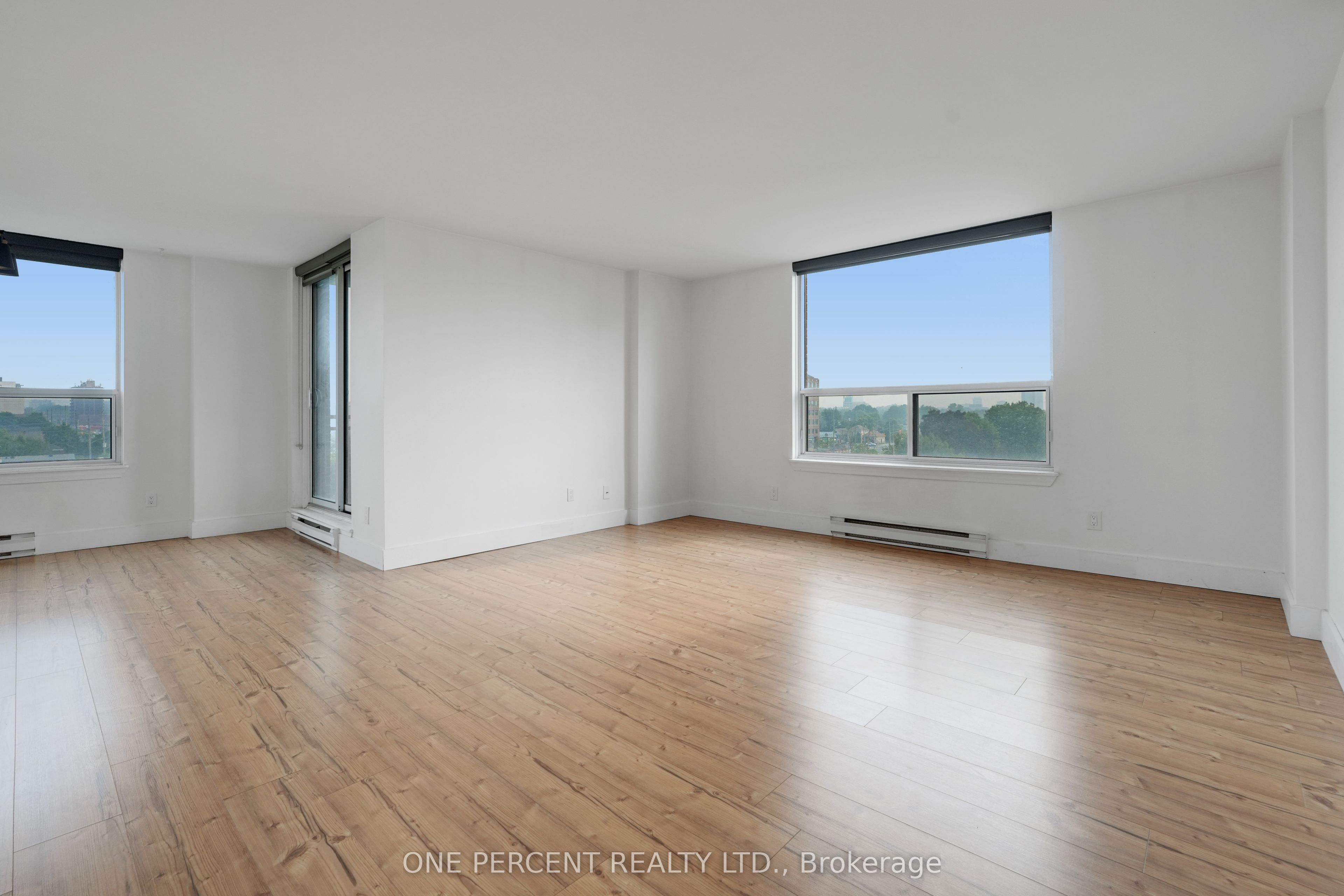 215 Parkdale Avenue 610 Property Photo 20