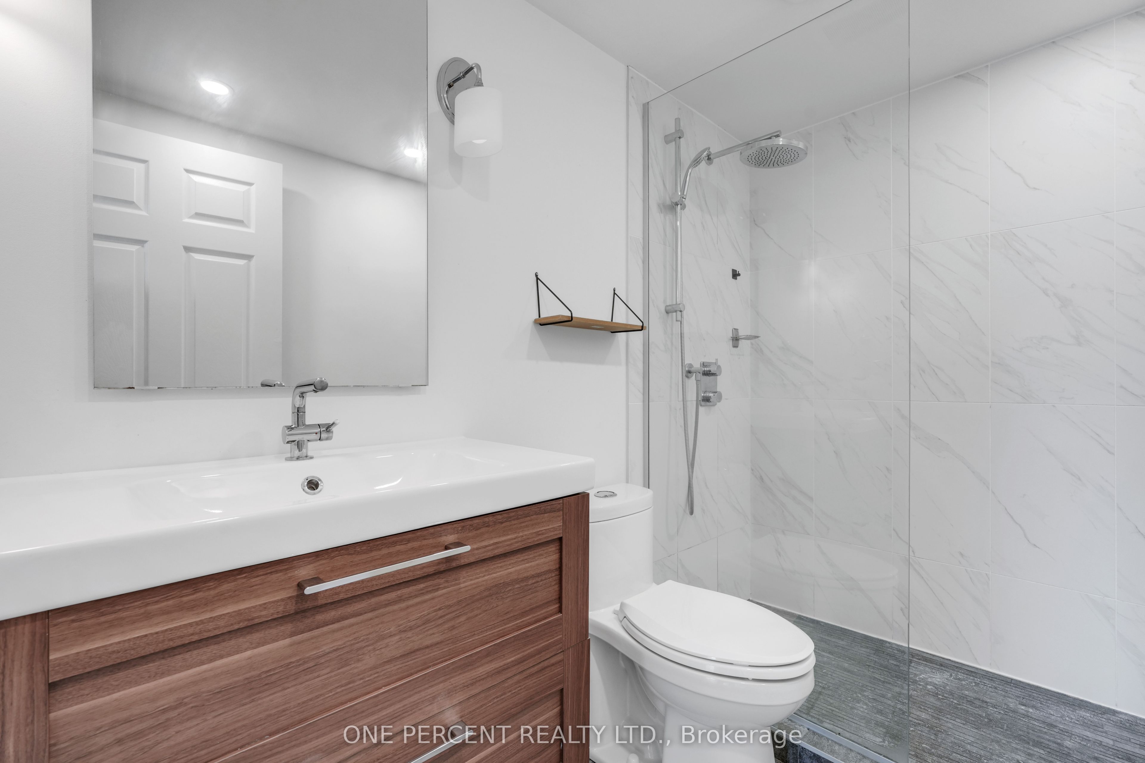 215 Parkdale Avenue 610 Property Photo 25