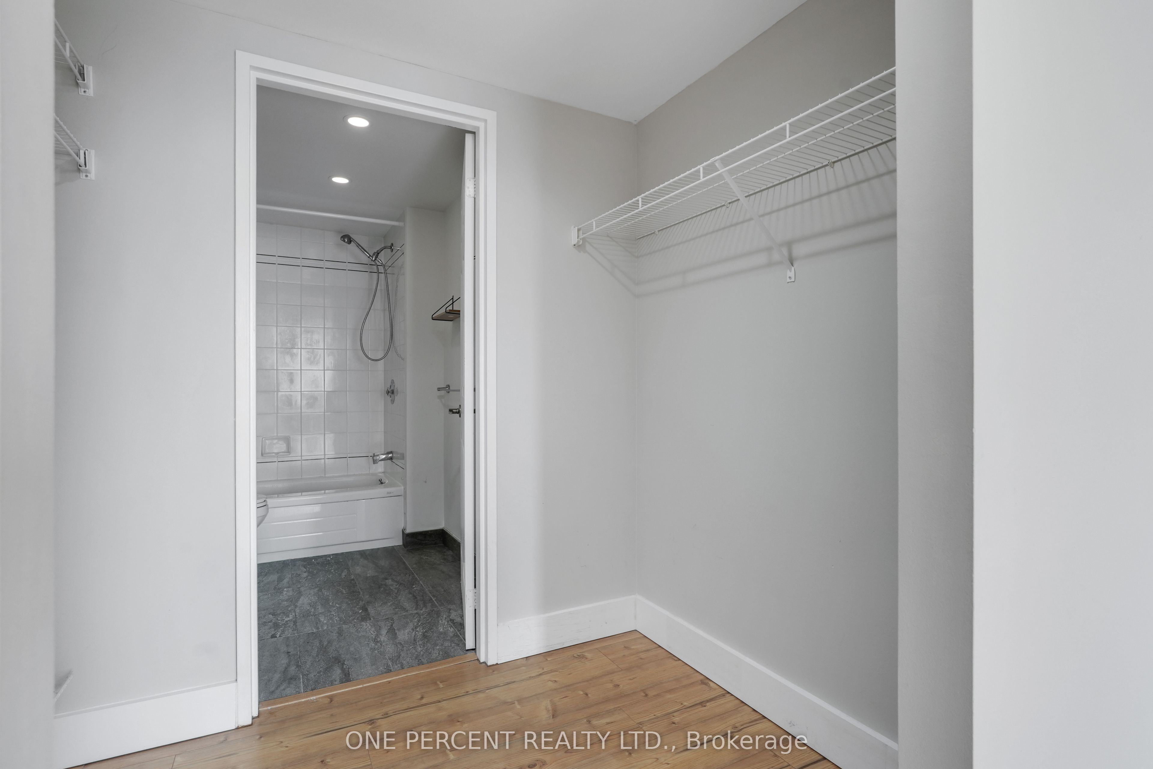 215 Parkdale Avenue 610 Property Photo 26