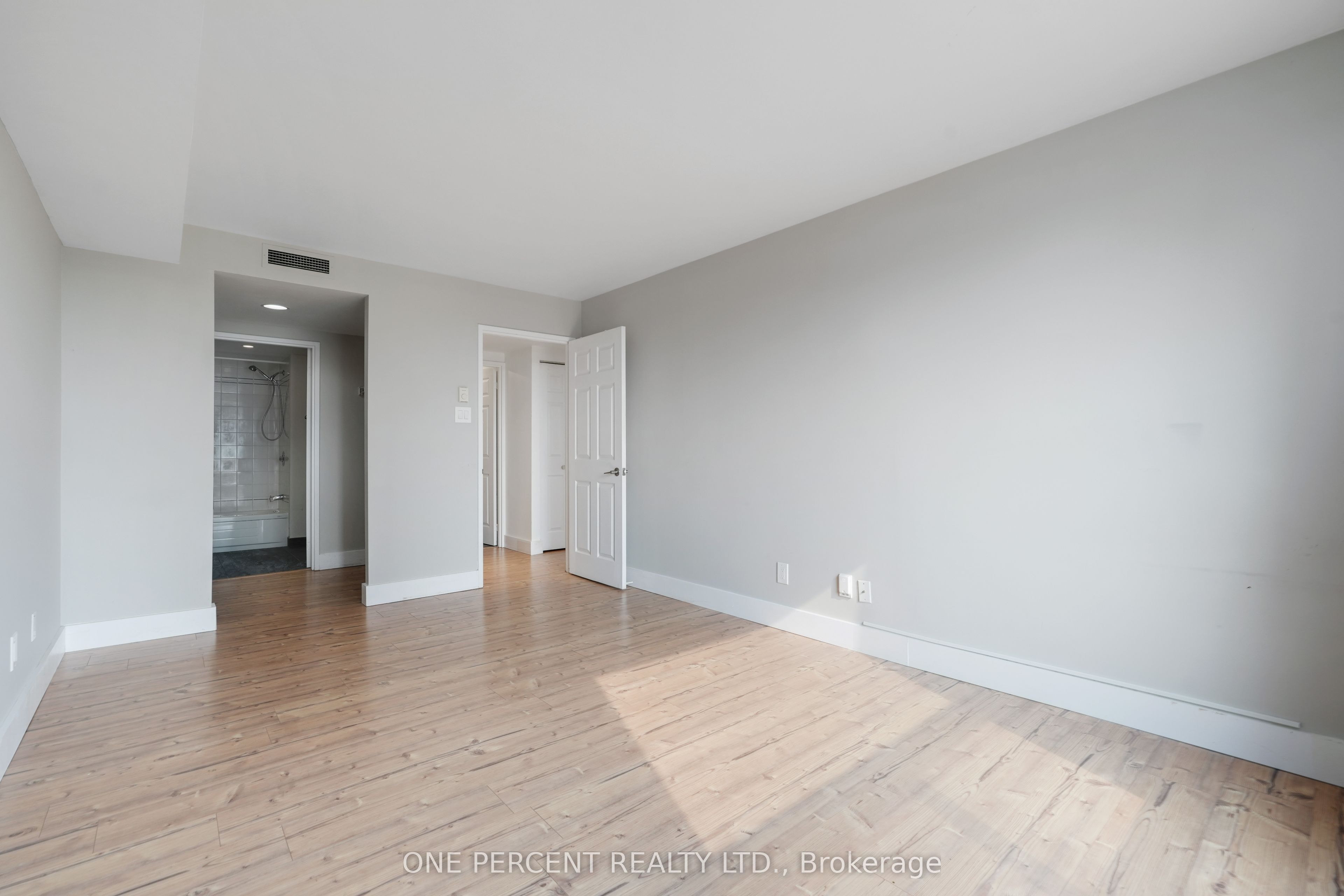 215 Parkdale Avenue 610 Property Photo 30