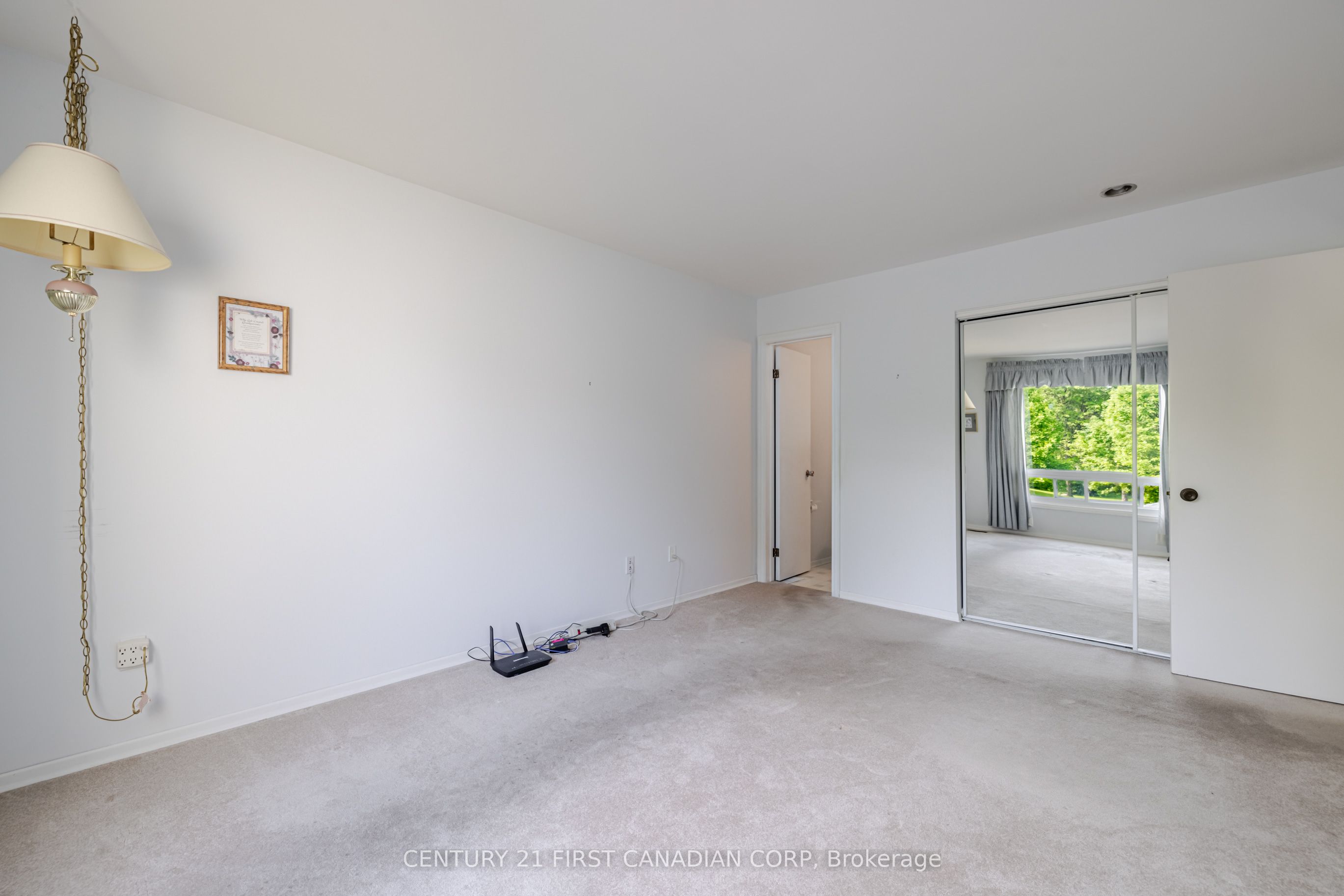 657 Woodcrest Boulevard 14 Property Photo 12