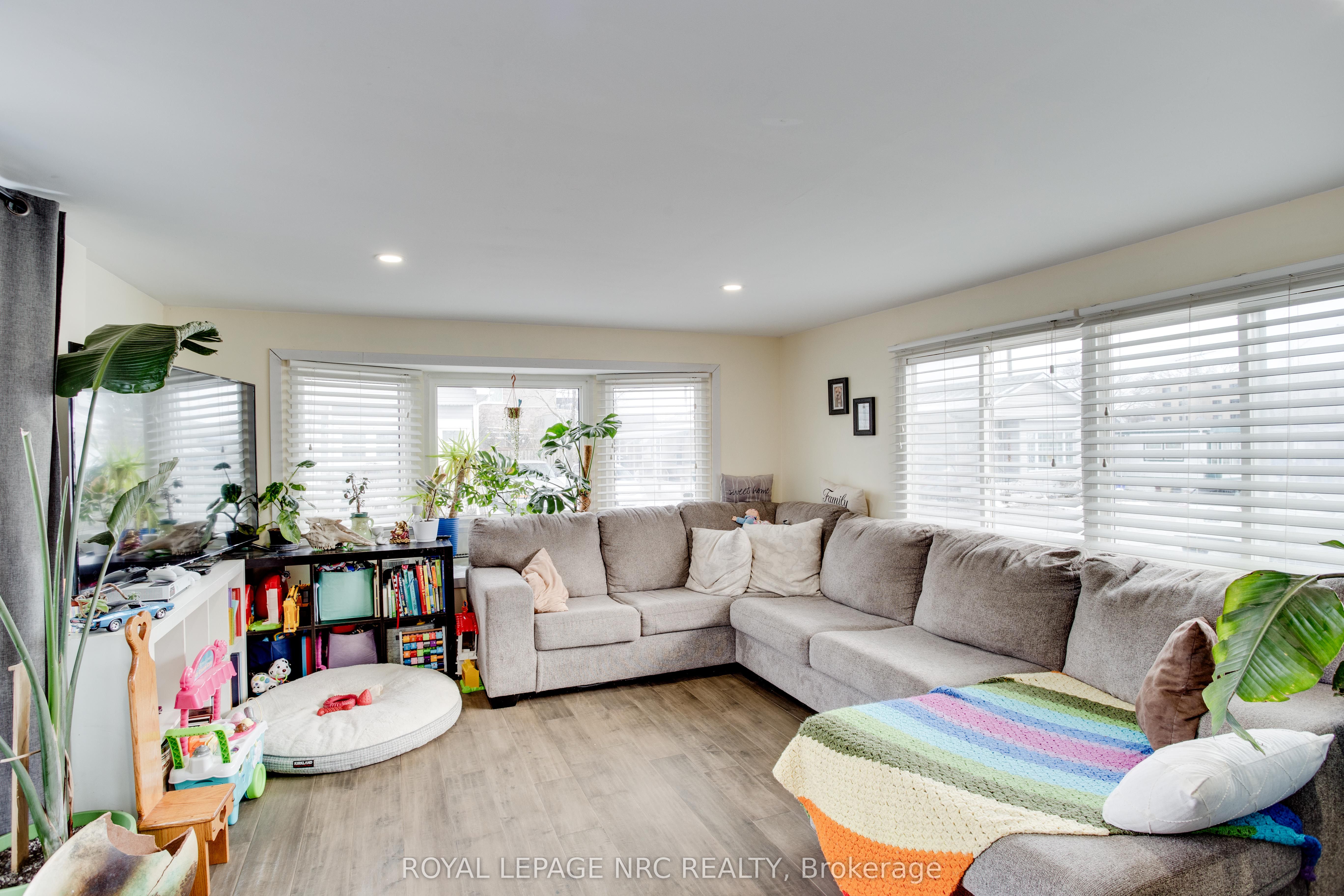 241 St. Paul Street W 297 Property Photo 10