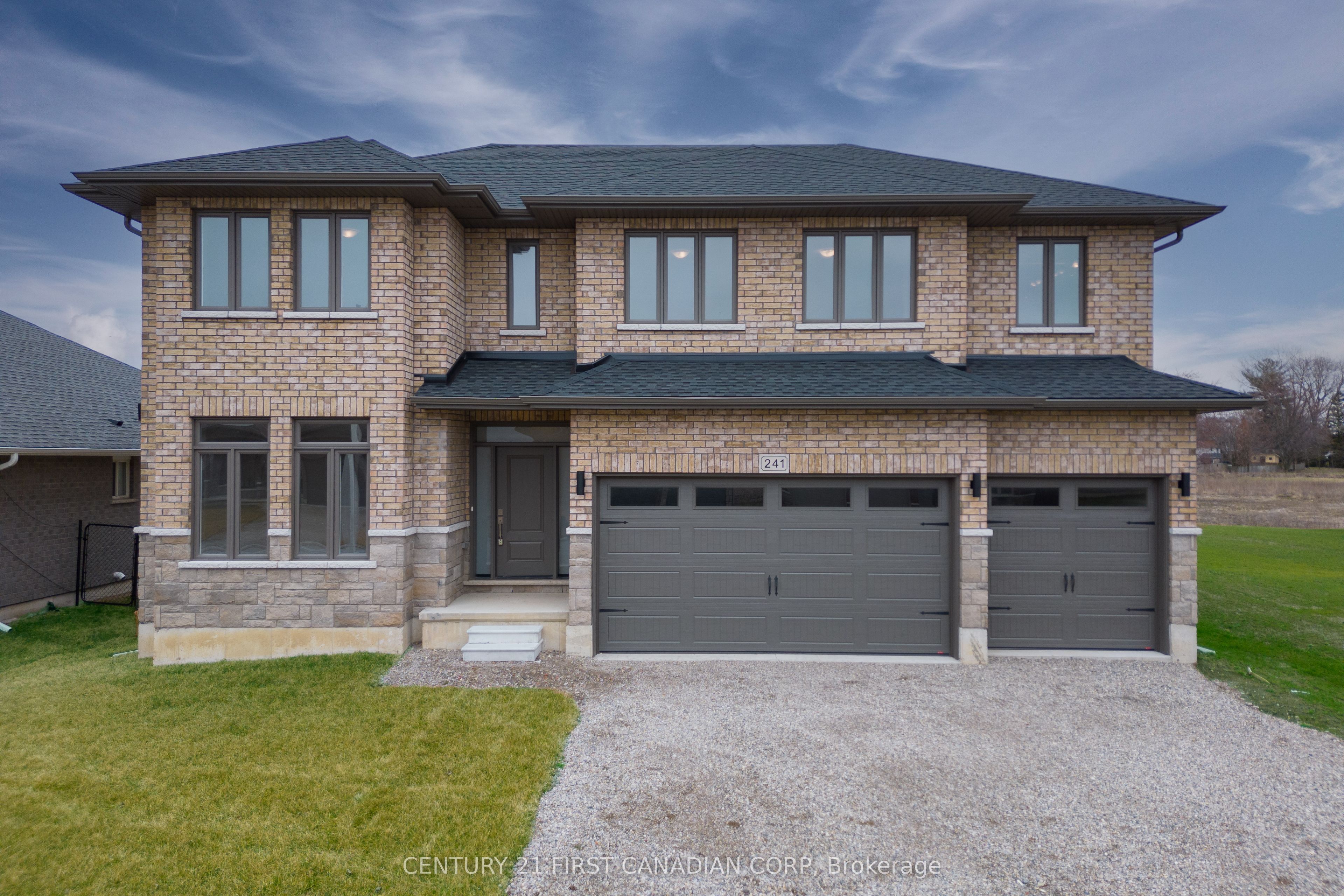 179 Leitch Property Photo 1