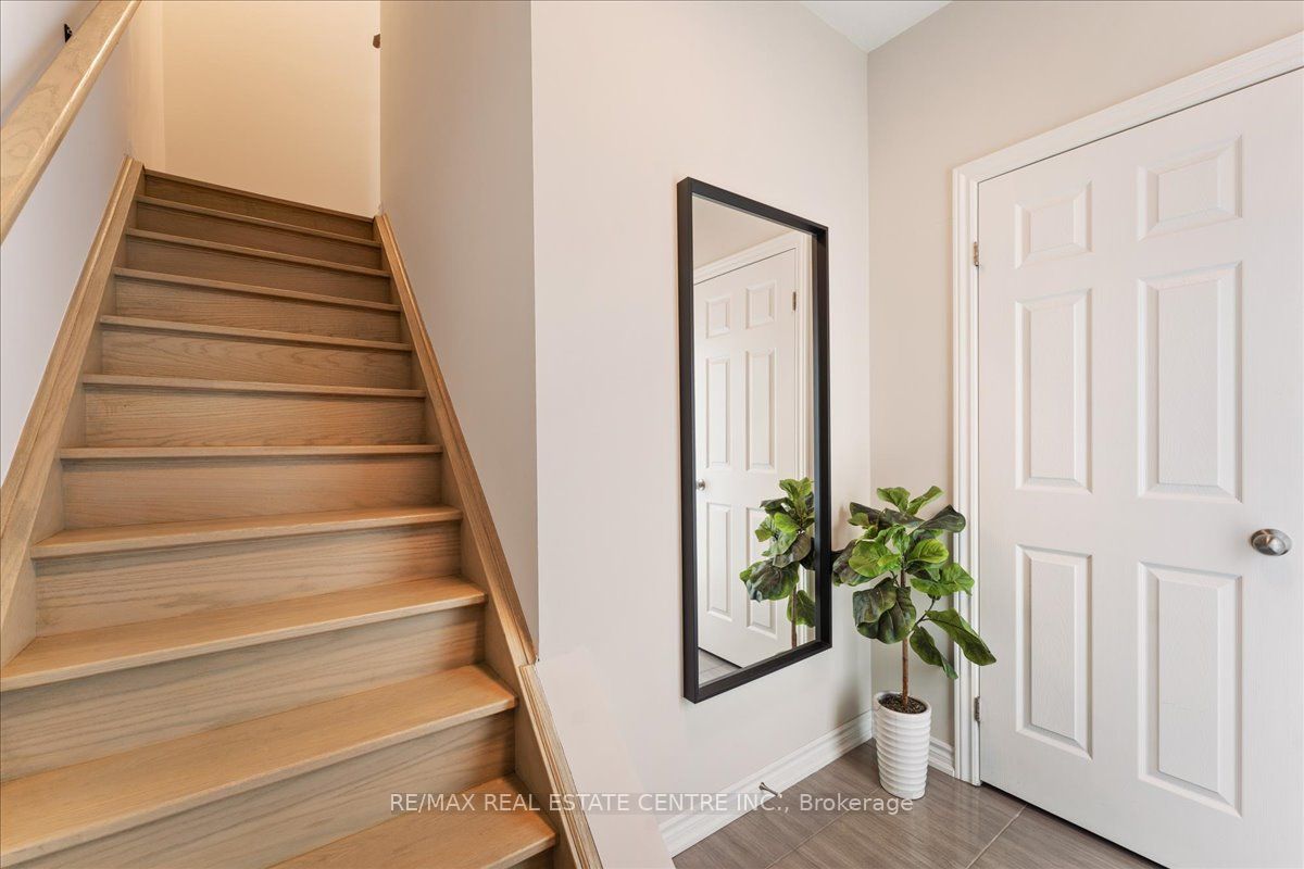 219 Dundas Street E 13 Property Photo 10