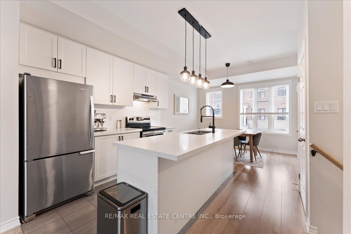 219 Dundas Street E 13 Property Photo 13