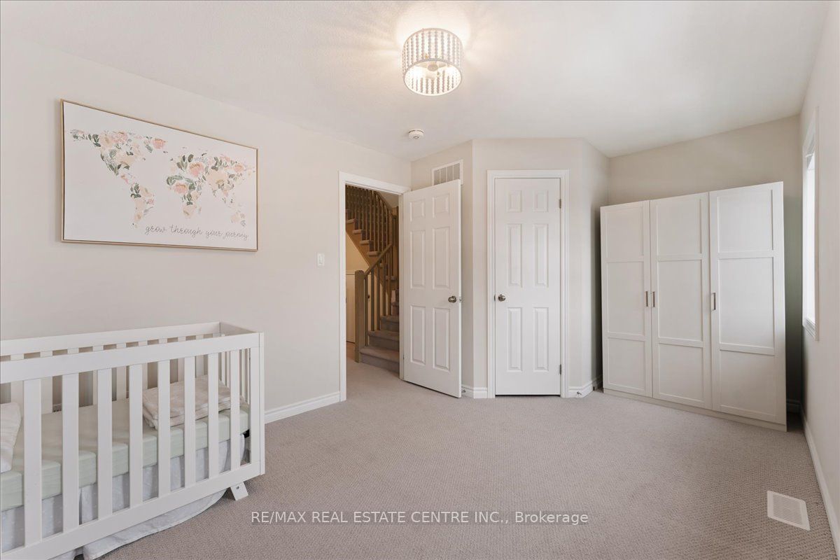 219 Dundas Street E 13 Property Photo 36