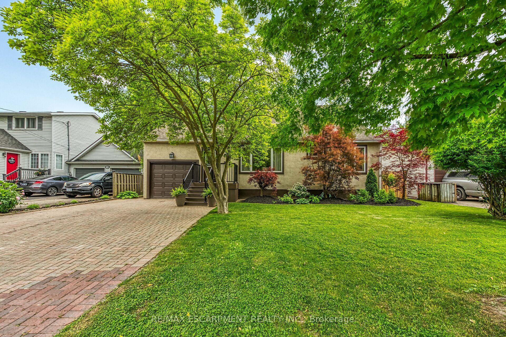 148 Lakeshore Road Property Photo 4