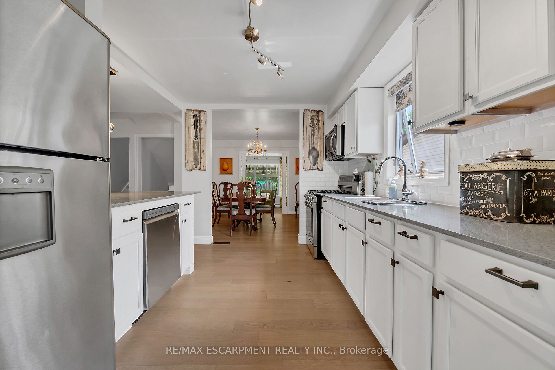 148 Lakeshore Road Property Photo 11