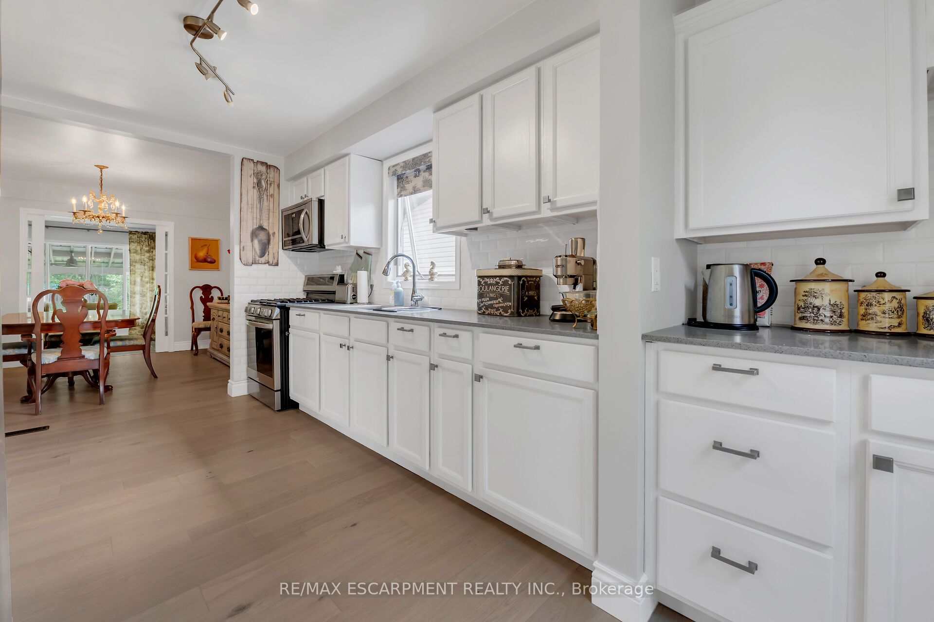 148 Lakeshore Road Property Photo 12