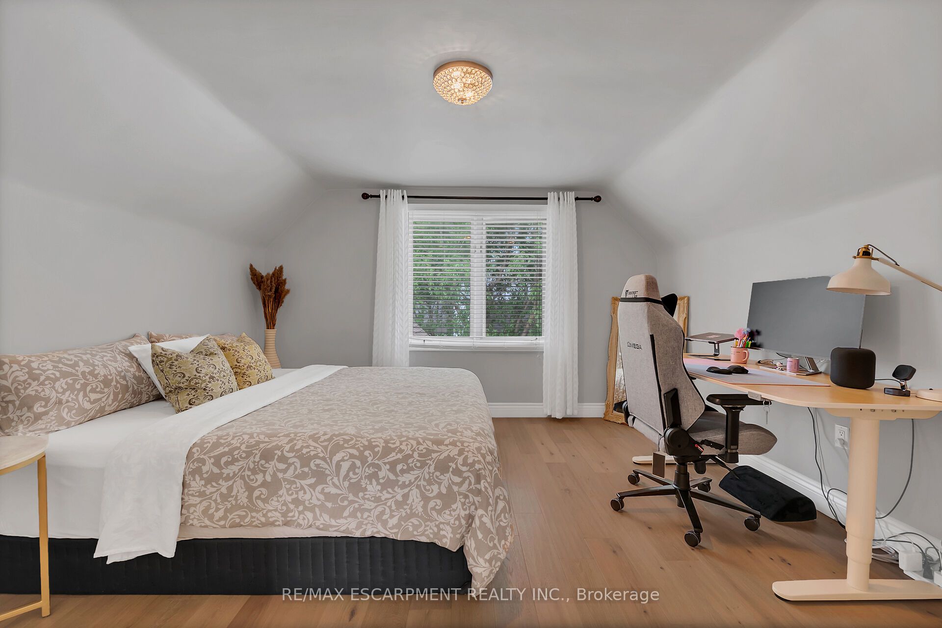 148 Lakeshore Road Property Photo 34