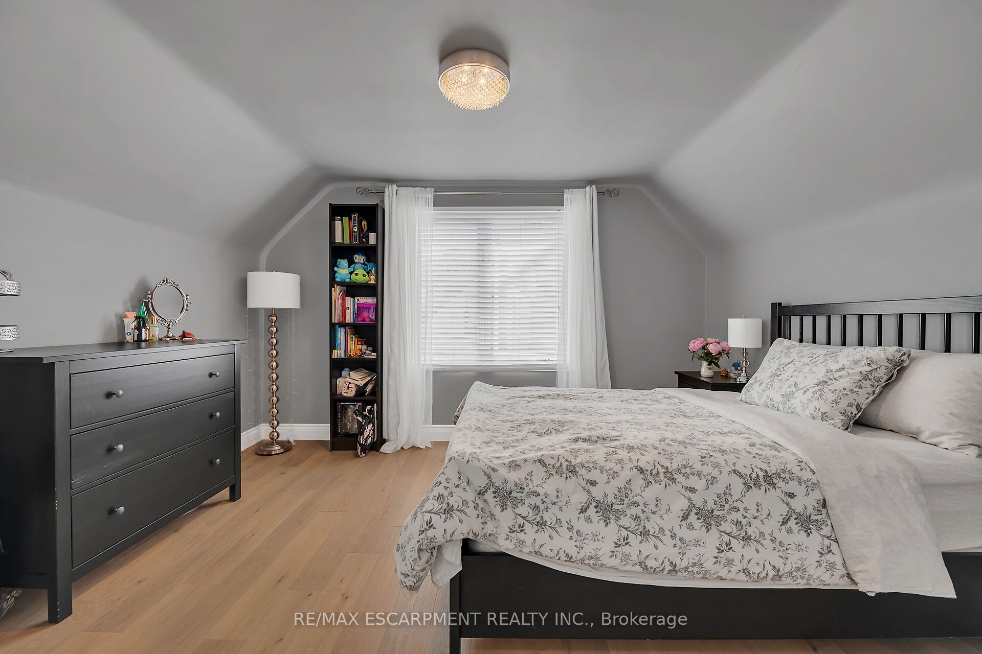 148 Lakeshore Road Property Photo 37