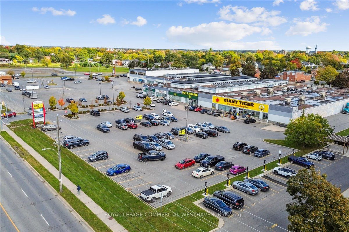 161 Bridge Street W Property Photo 2