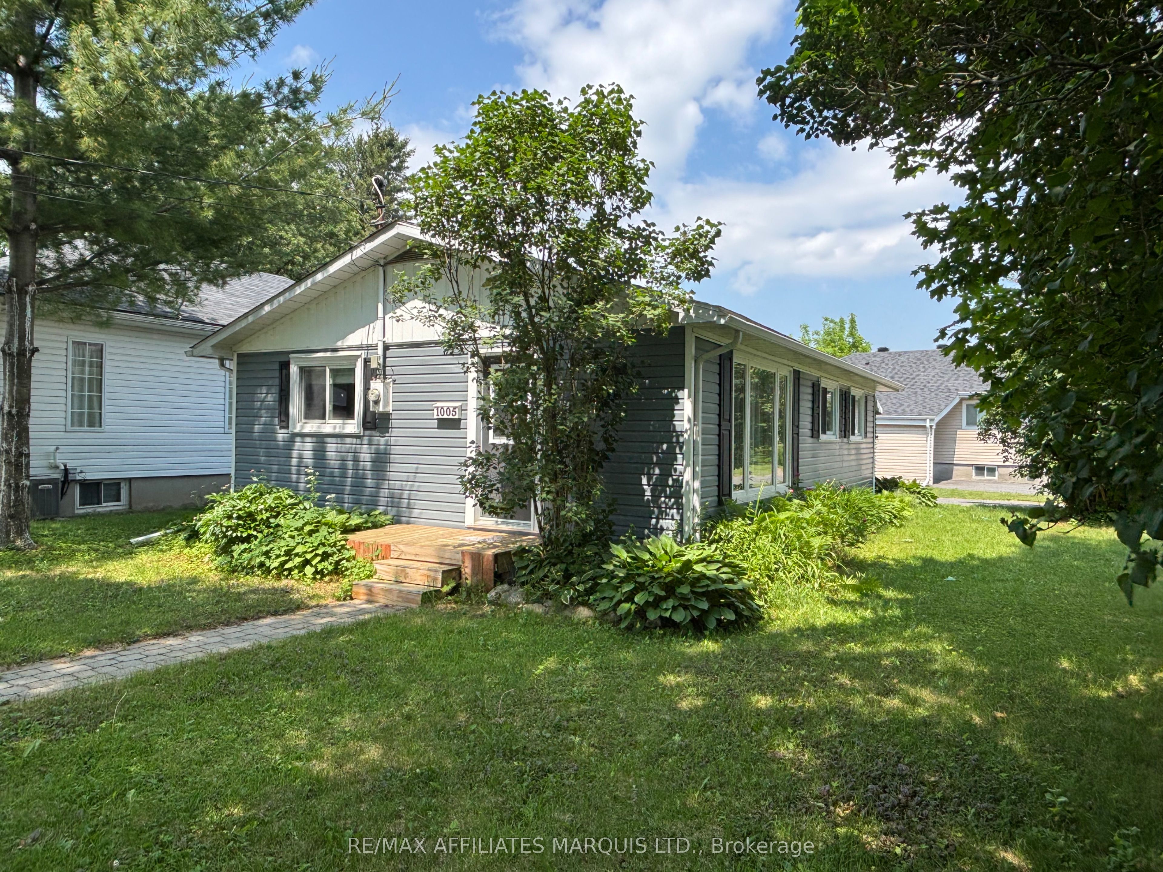 1005 Osborne Avenue Property Photo 1