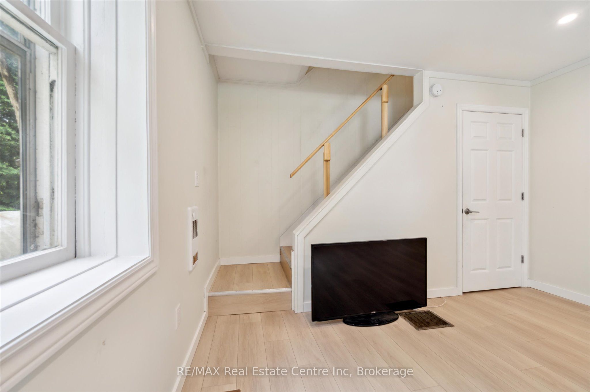 46 Wellington Road 19 Road Property Photo 15