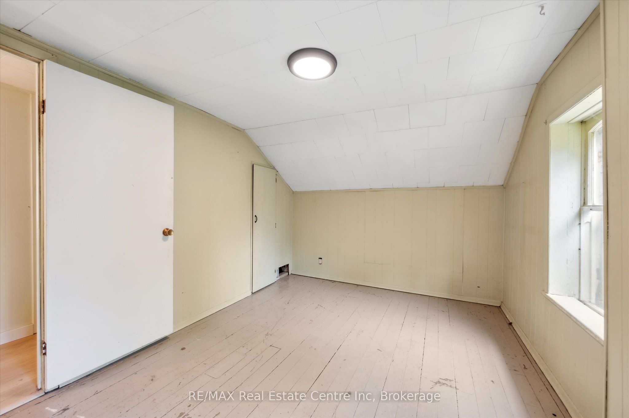 46 Wellington Road 19 Road Property Photo 17